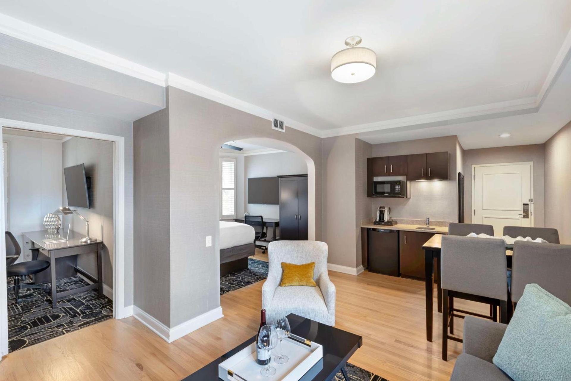 Best Western Plus Hawthorne Terrace Hotel photo 64