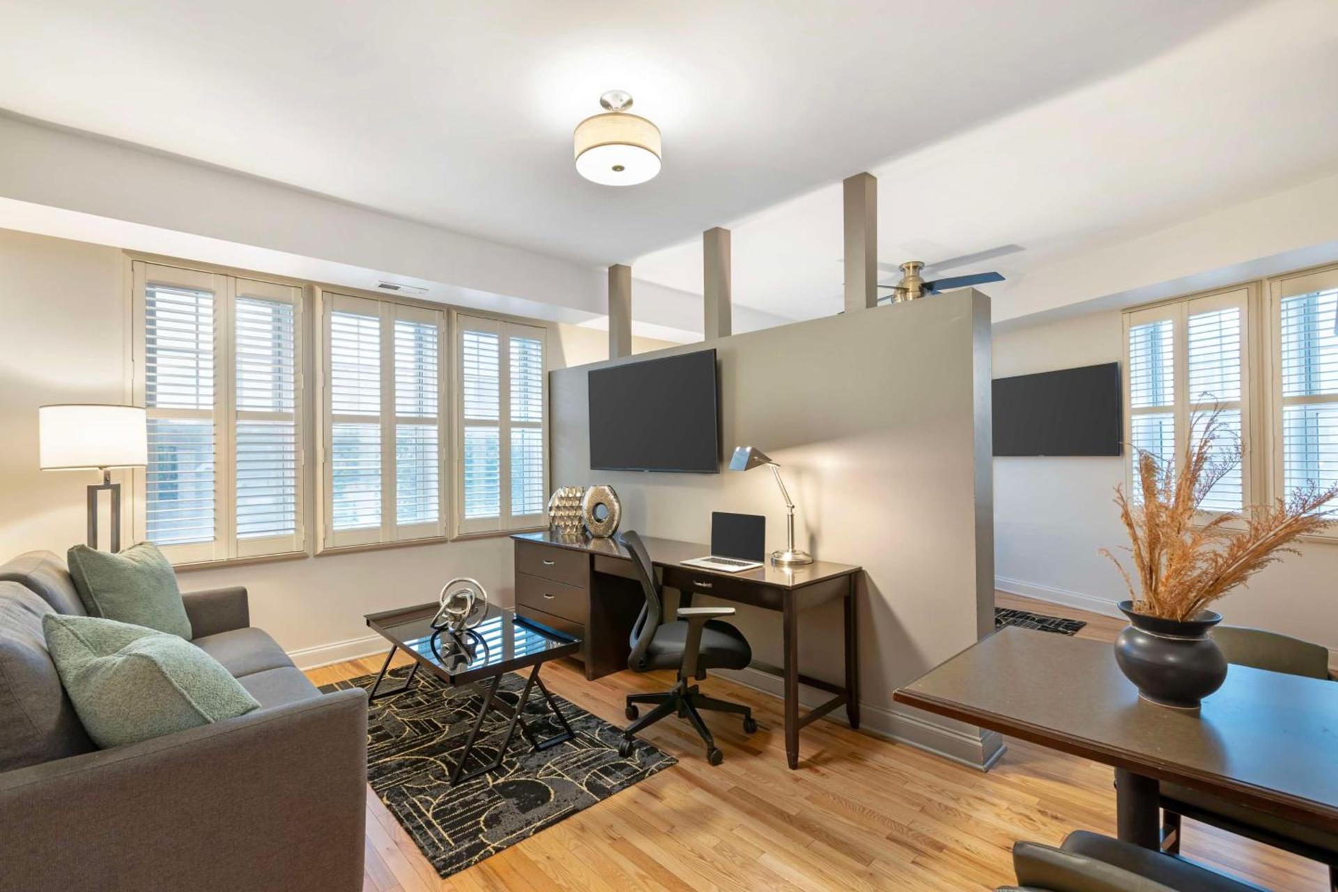 Best Western Plus Hawthorne Terrace Hotel photo 29