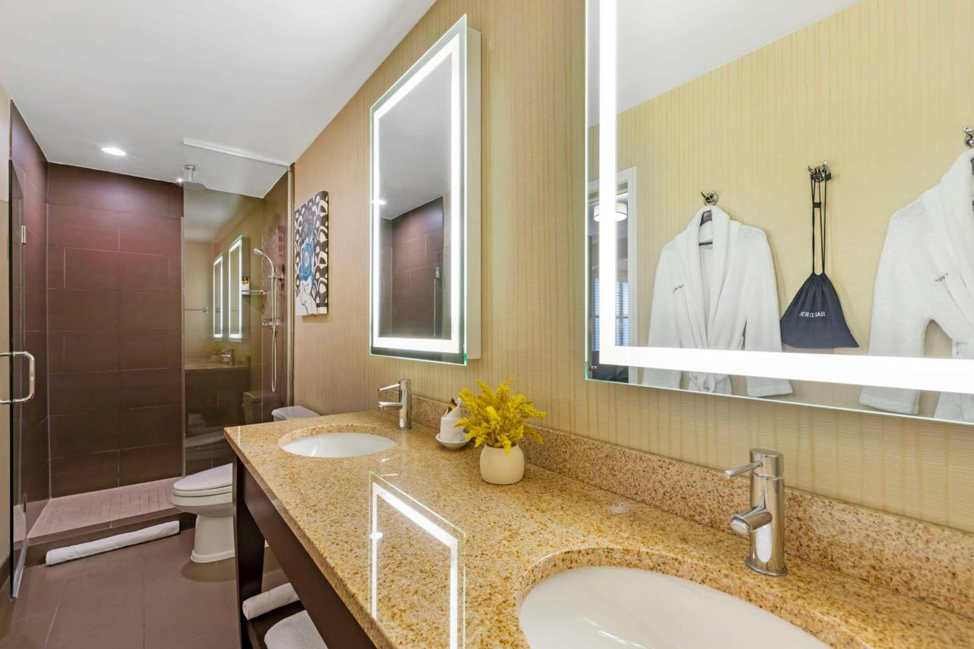 Best Western Plus Hawthorne Terrace Hotel photo 43
