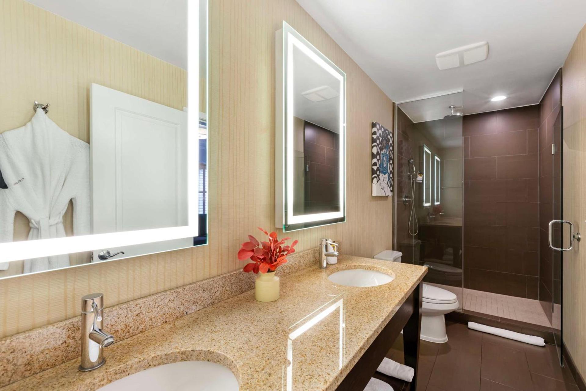 Best Western Plus Hawthorne Terrace Hotel photo 66