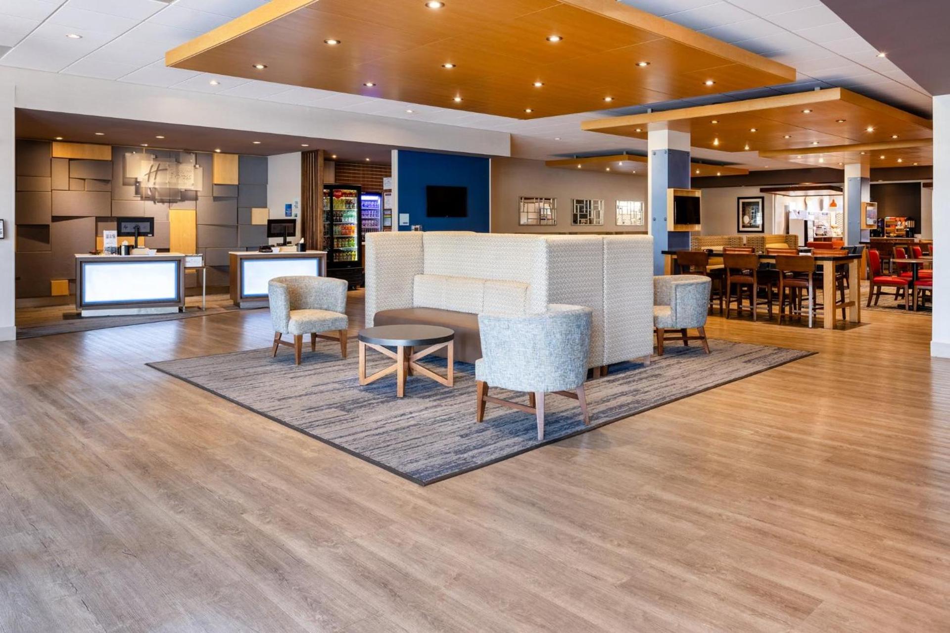 Holiday Inn Express & Suites Ft. Washington - Philadelphia by IHG photo 47