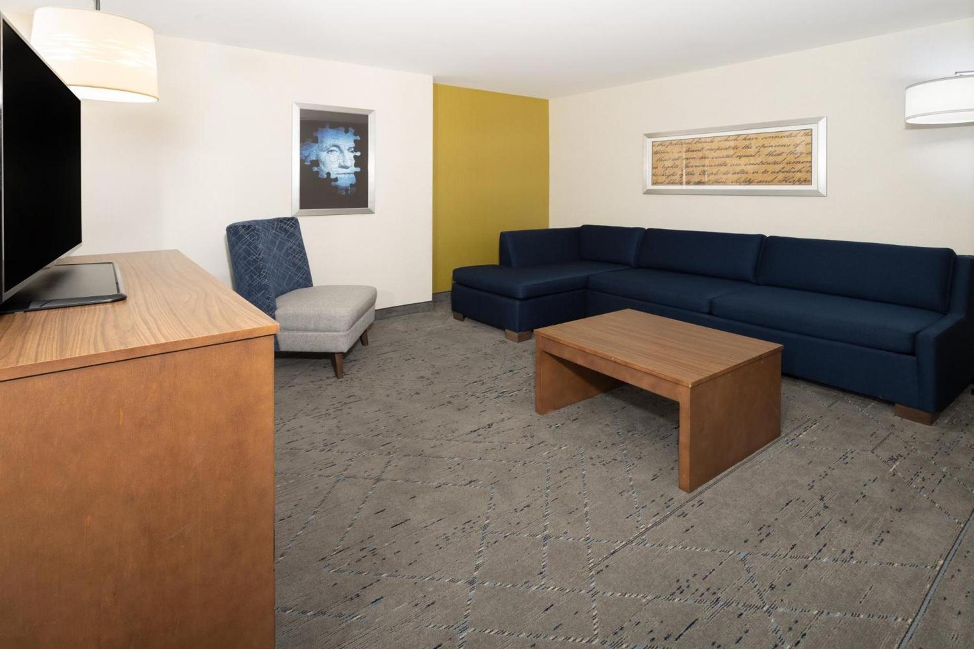 Holiday Inn Express & Suites Ft. Washington - Philadelphia by IHG photo 65