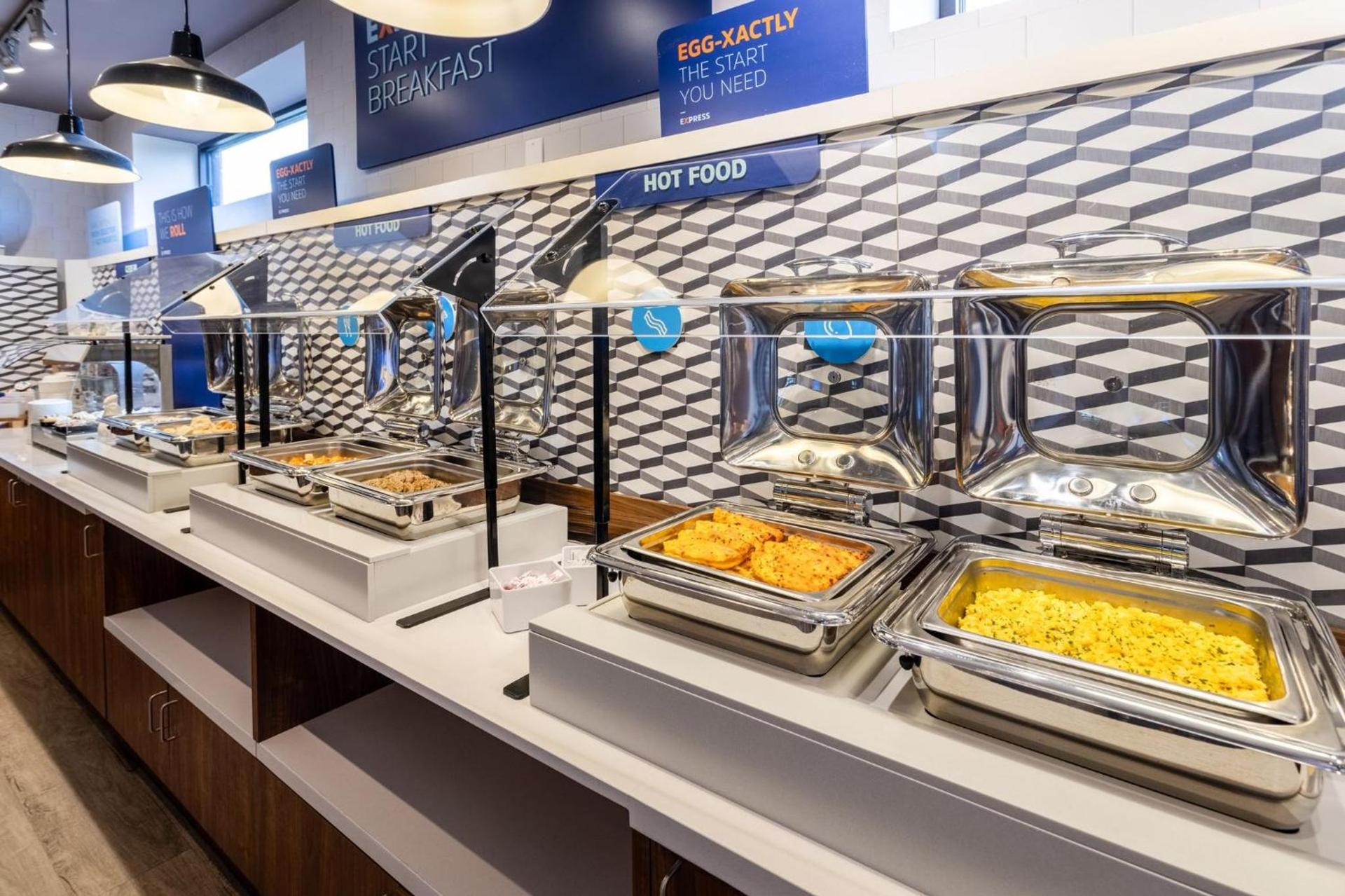 Holiday Inn Express & Suites Ft. Washington - Philadelphia by IHG photo 64