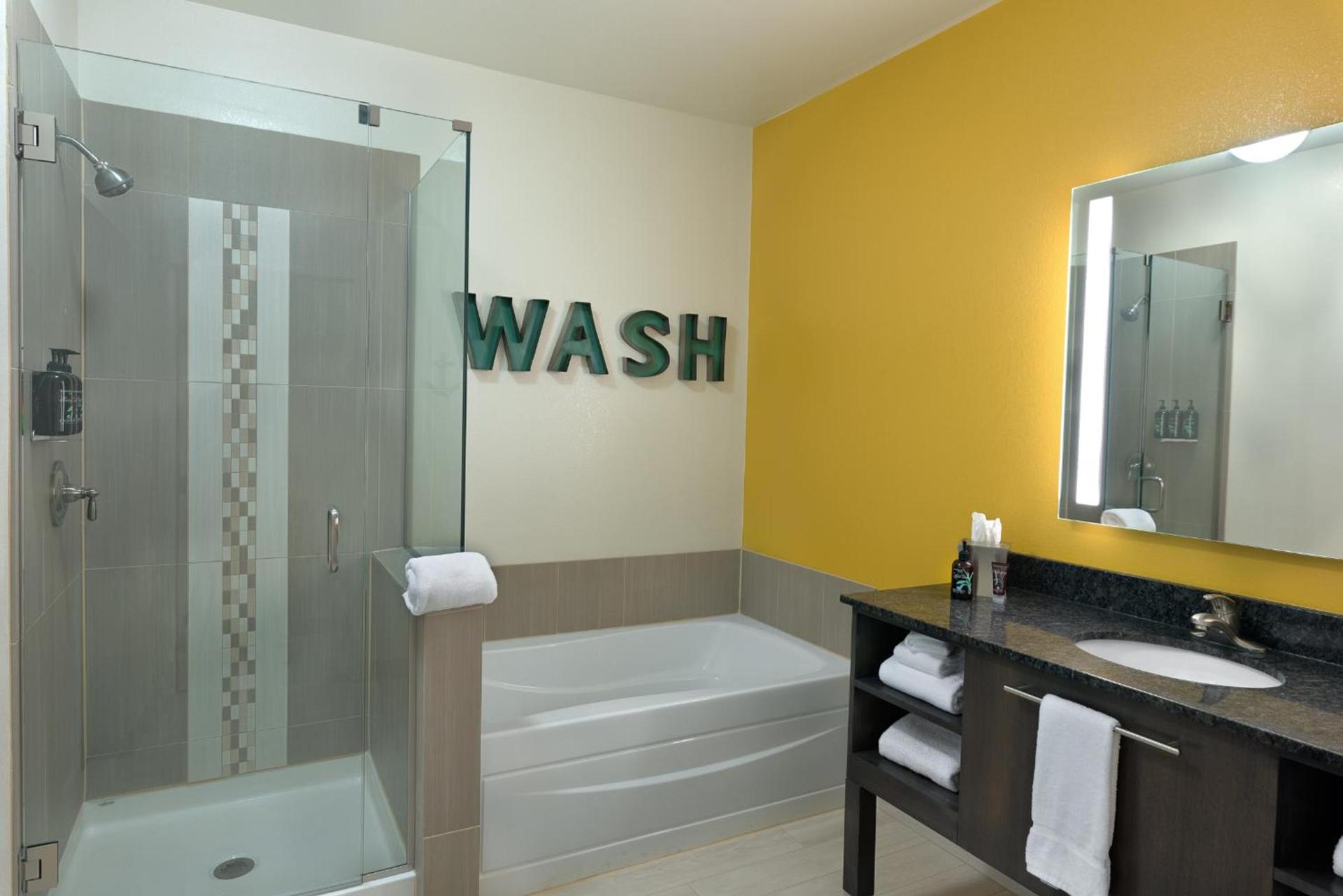 Oxford Suites Bellingham photo 14