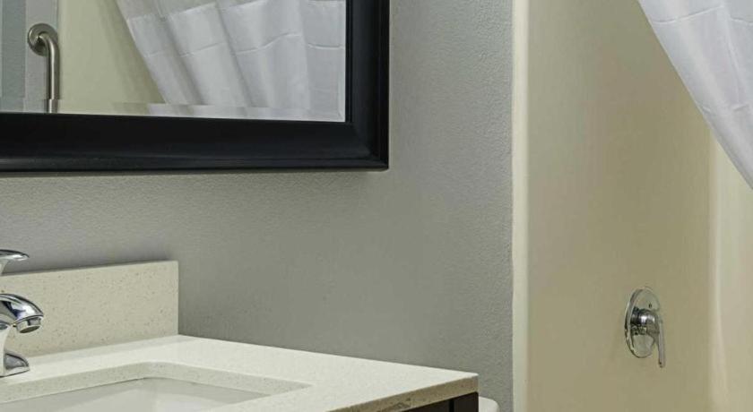 Quality Inn photo 70