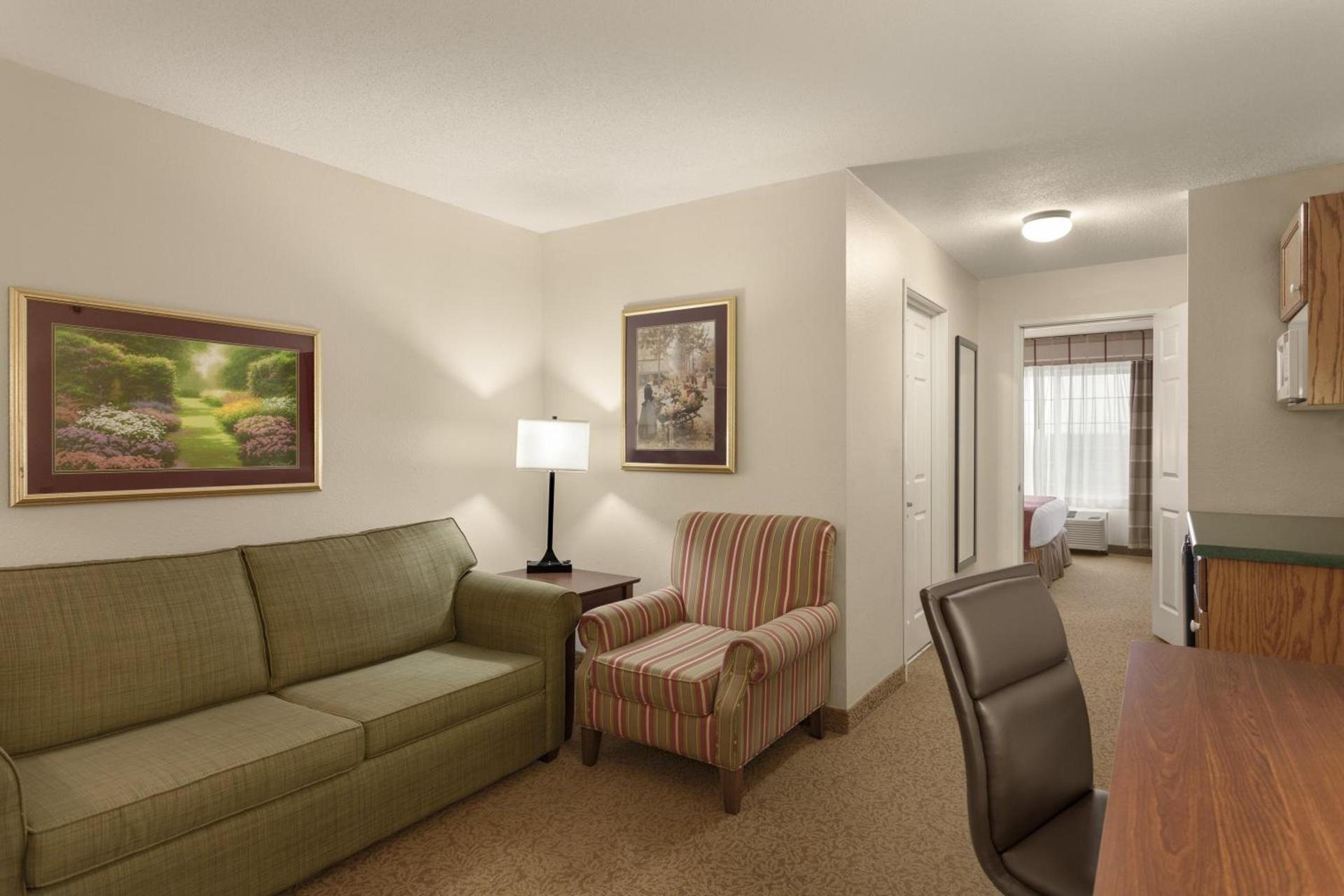 Country Inn & Suites by Radisson, Ames, IA photo 23