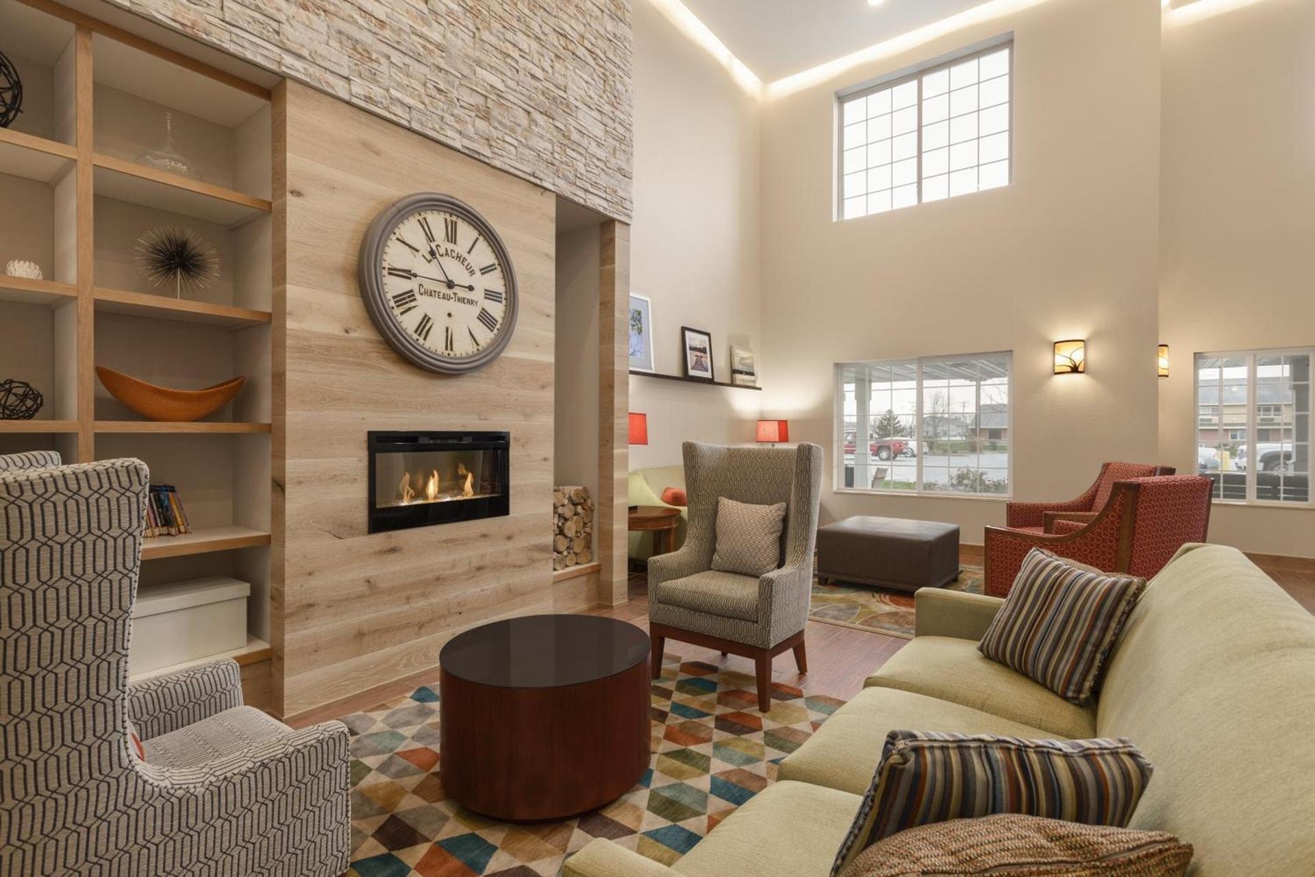 Country Inn & Suites by Radisson, Ames, IA photo 21