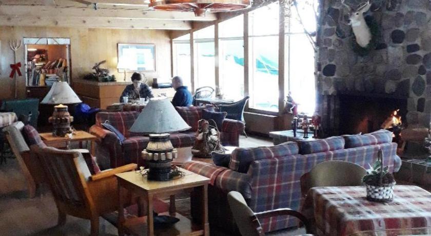 Birchwood Inn photo 12