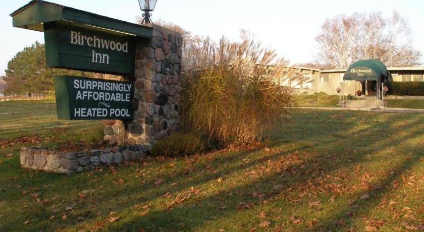 Birchwood Inn photo 25