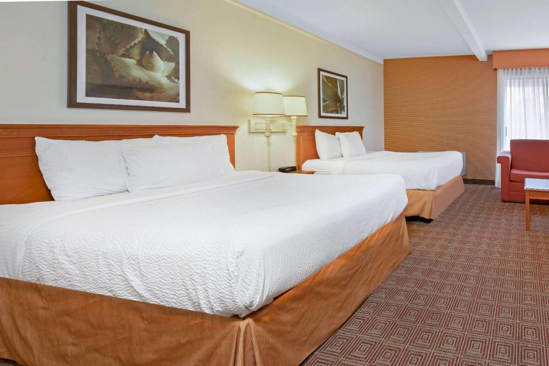 La Quinta by Wyndham Salt Lake City - Layton photo 20