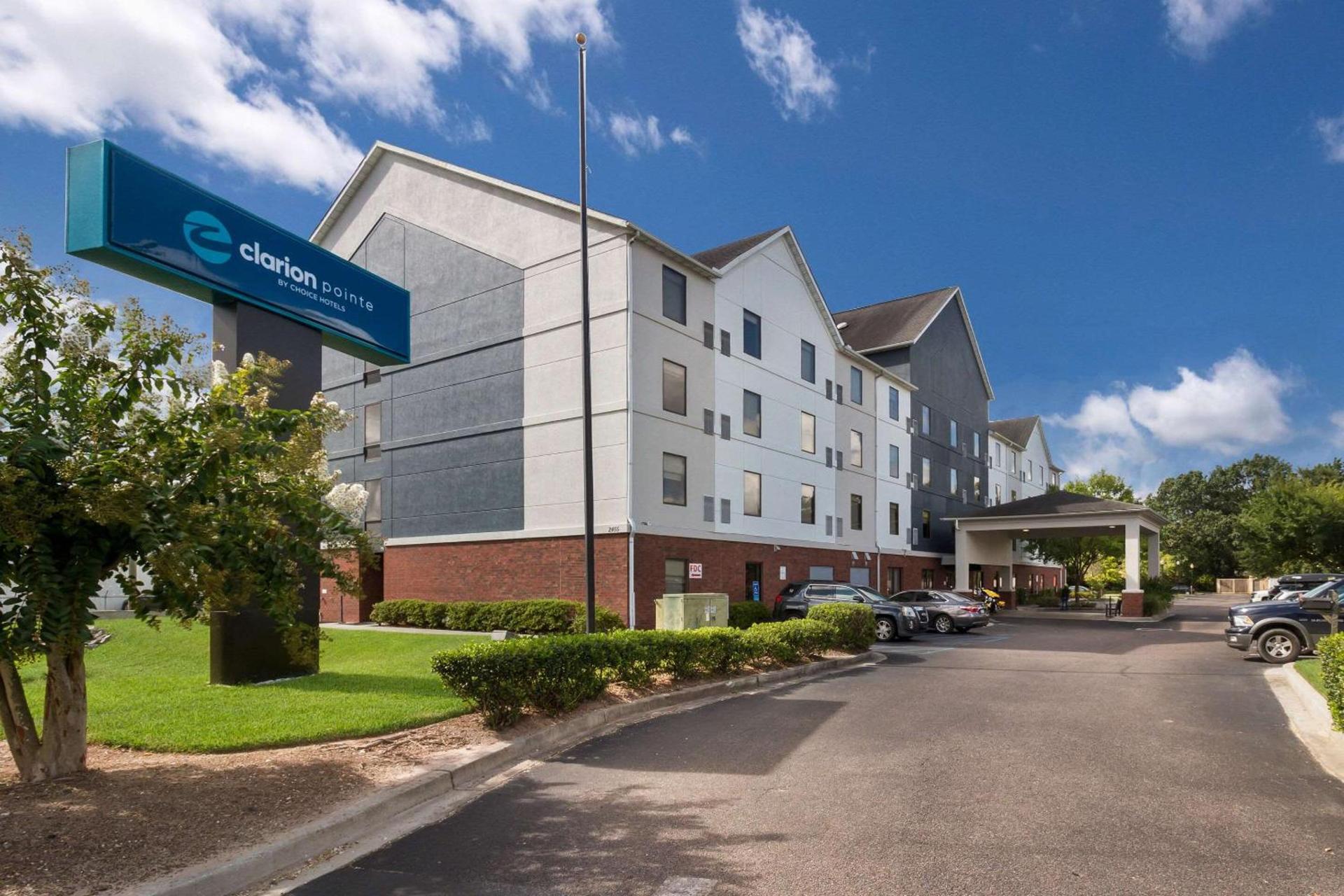 Clarion Pointe Charleston - West Ashley photo 1