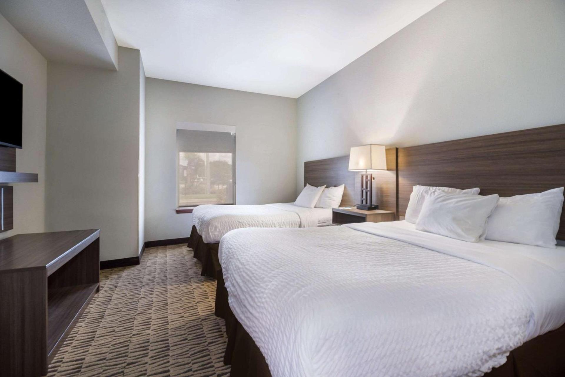 Clarion Pointe Charleston - West Ashley photo 19