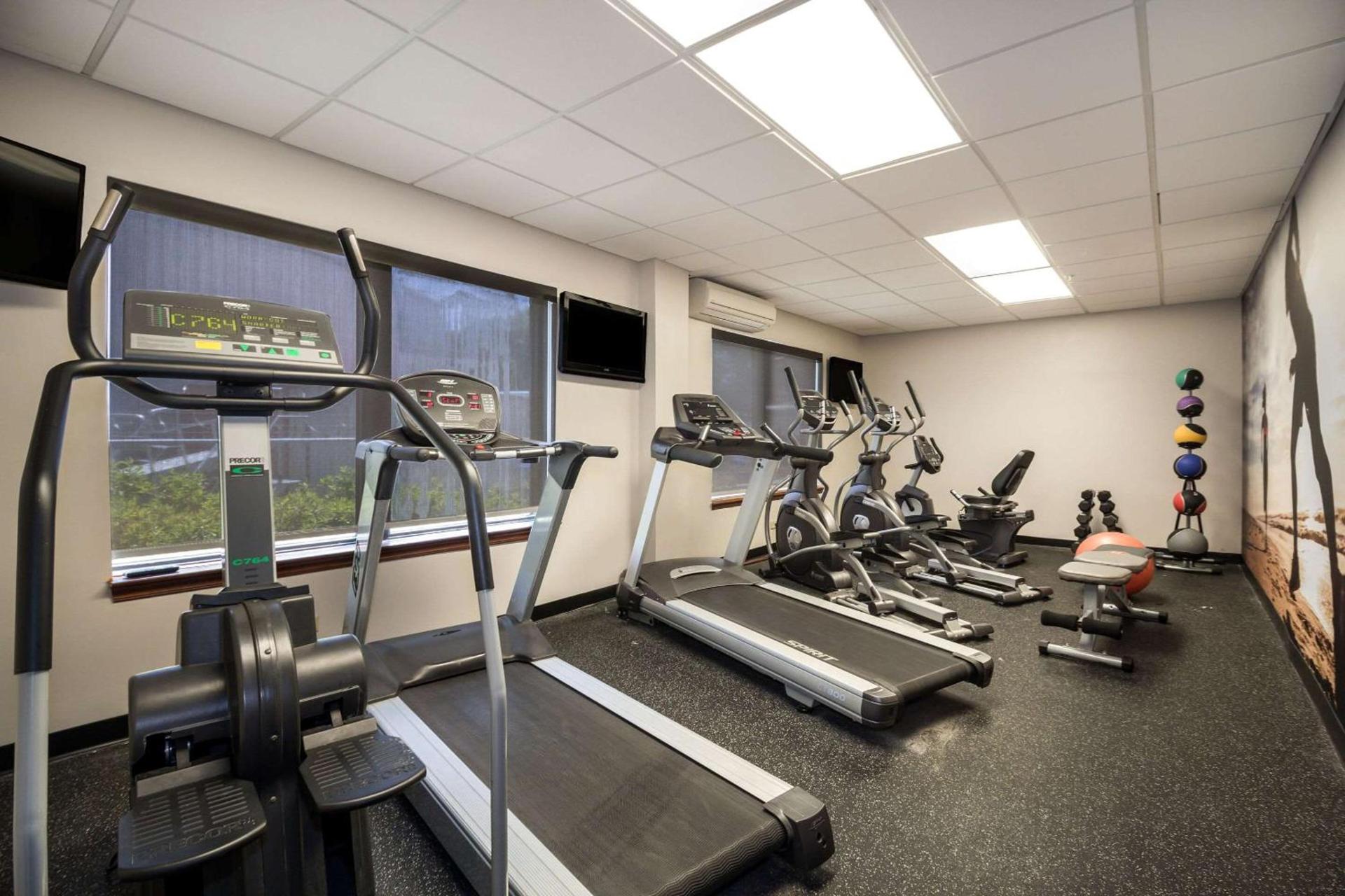 Clarion Pointe Charleston - West Ashley photo 27