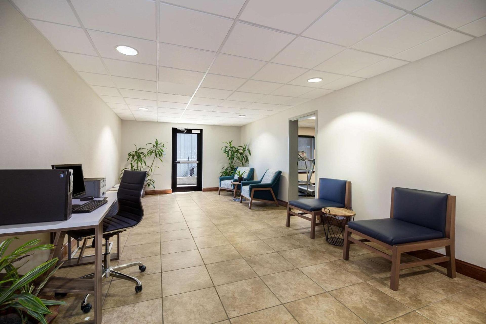 Clarion Pointe Charleston - West Ashley photo 28