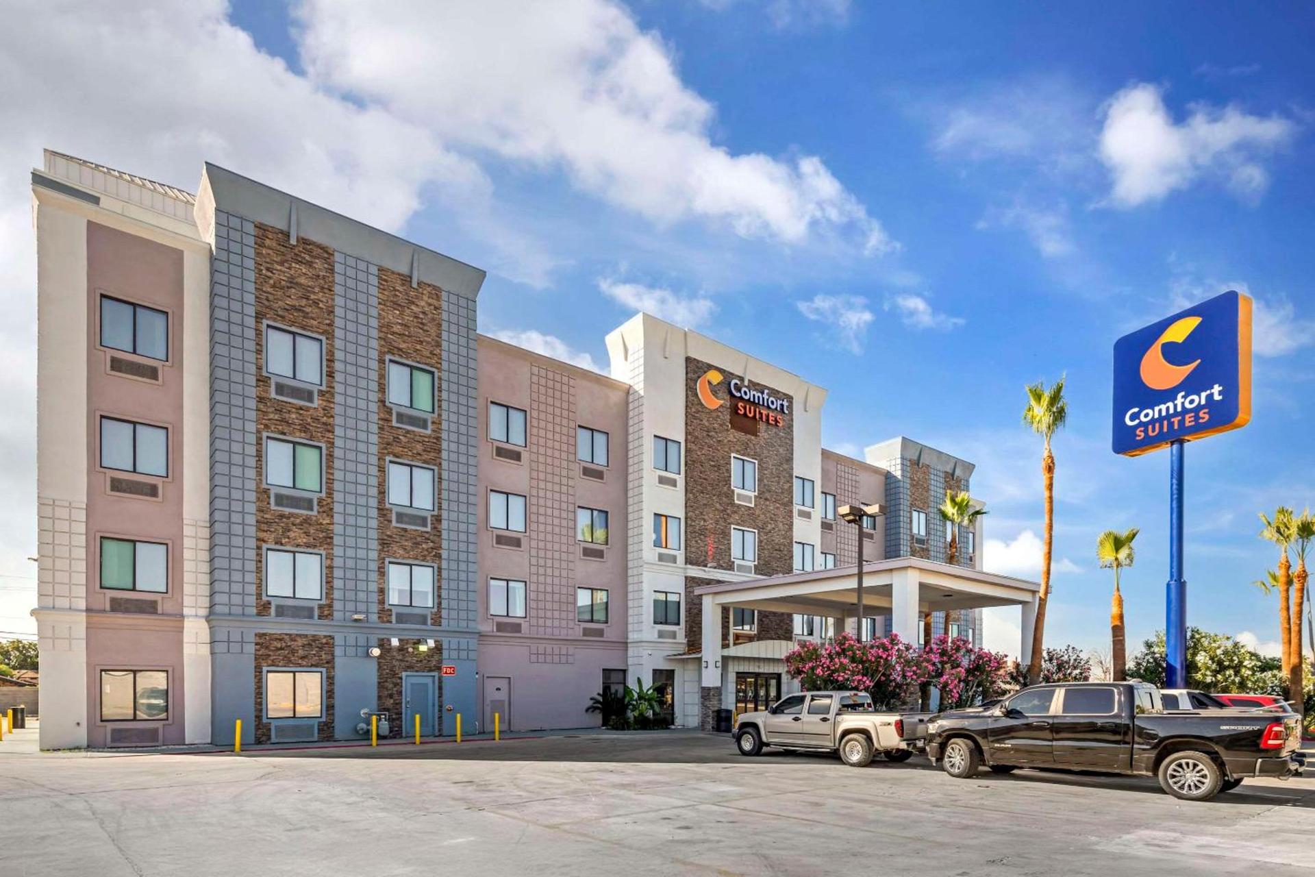Comfort Suites Laredo - Nuevo Laredo photo 2