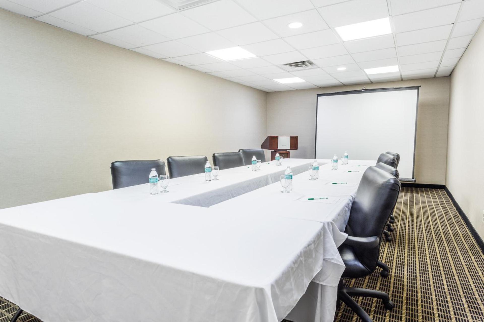 Wyndham Garden Manassas photo 21