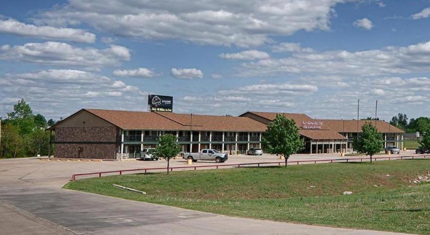 Best Western Stroud Motor Lodge photo 15