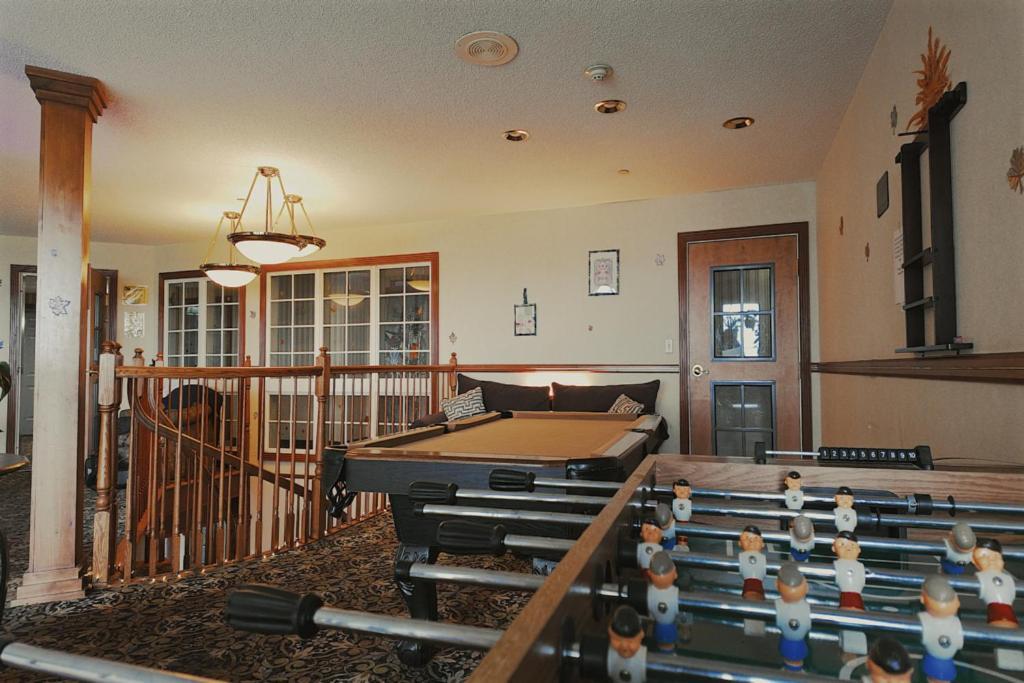 Host Inn an All Suites Hotel photo 15