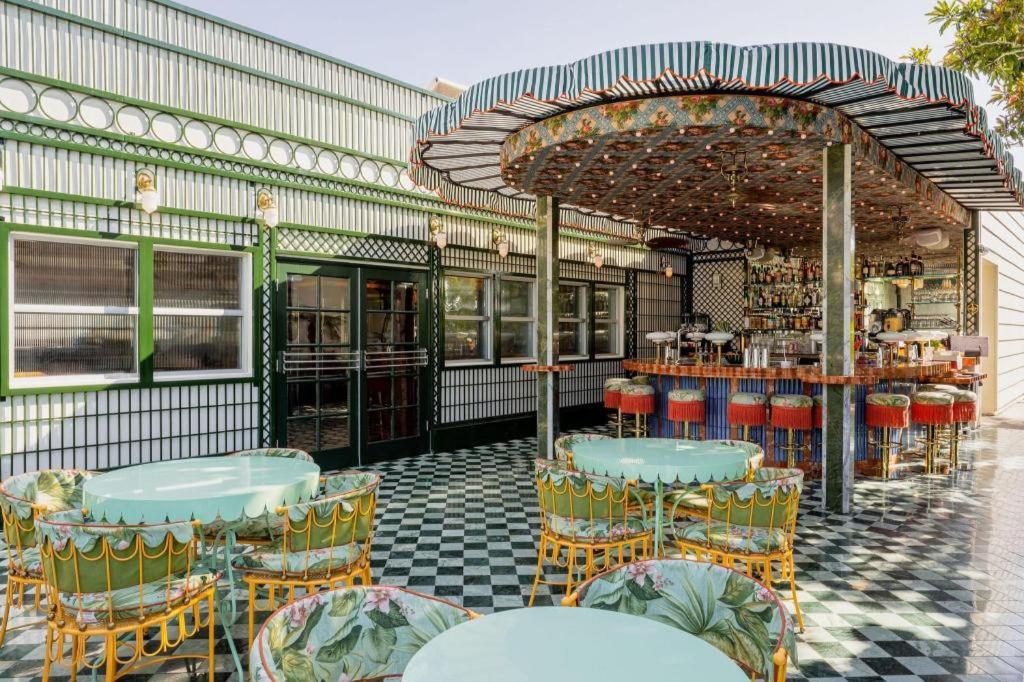 The Lafayette Hotel, Swim Club & Bungalows photo 10