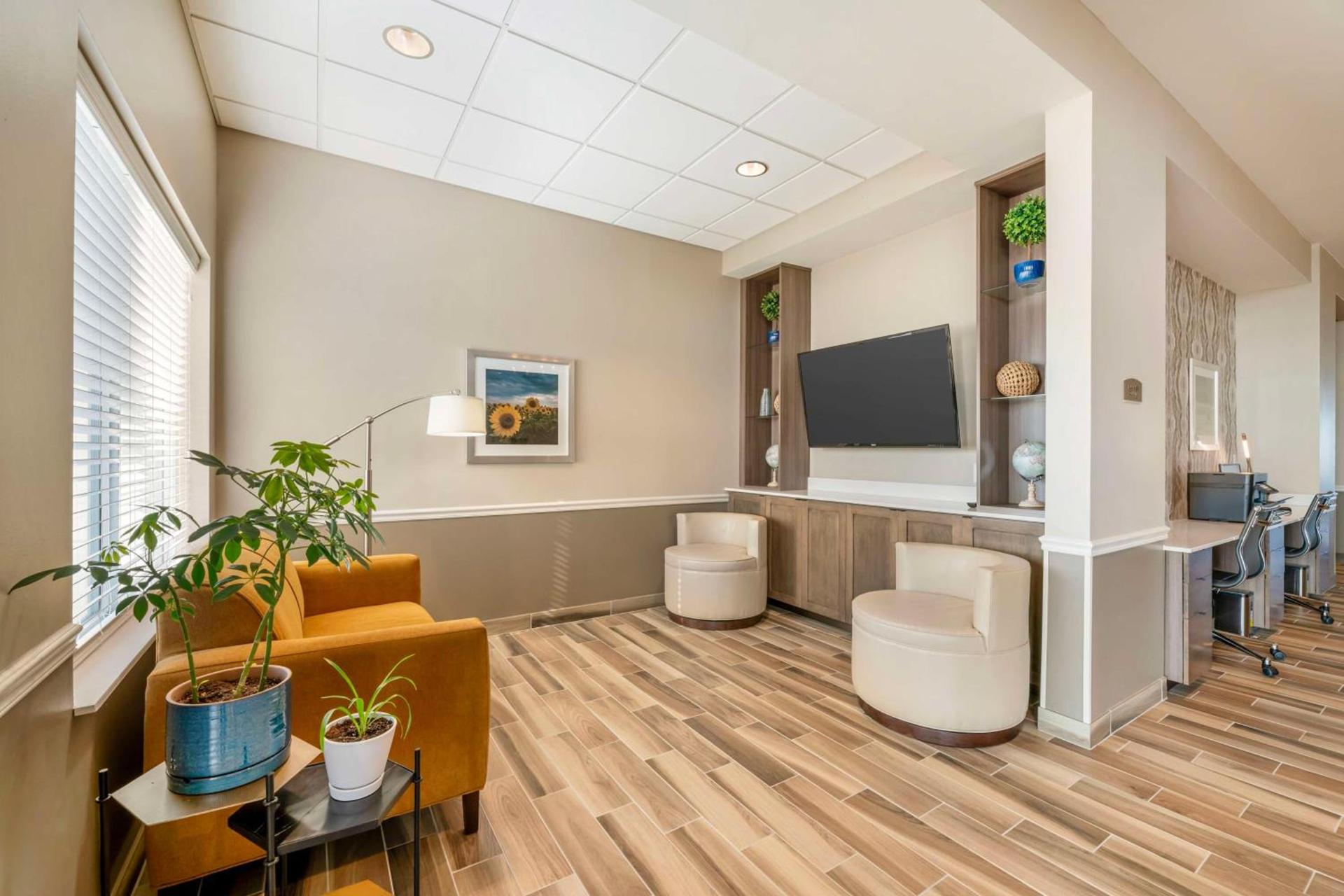 Best Western Plus Jefferson photo 11