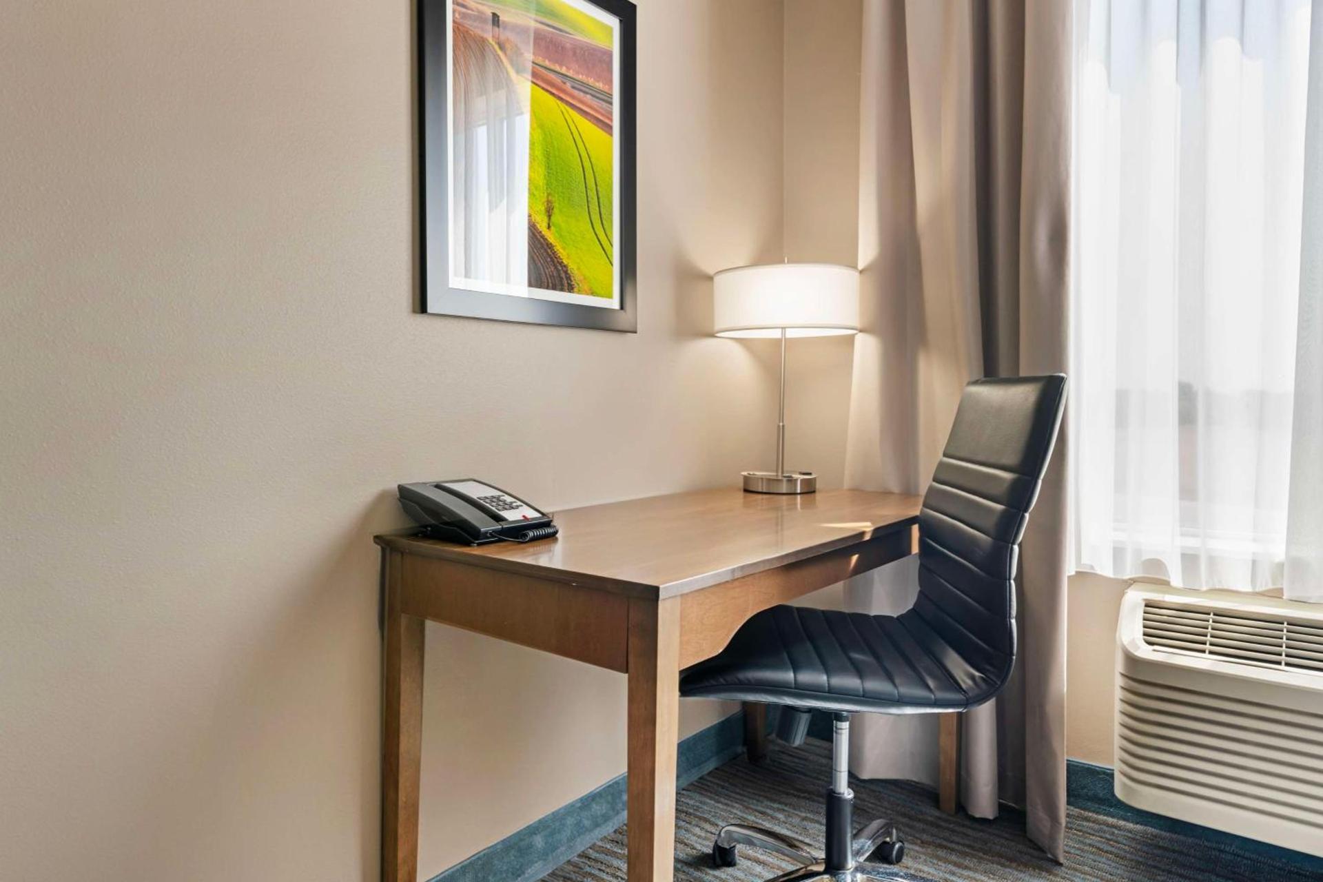 Best Western Plus Jefferson photo 20