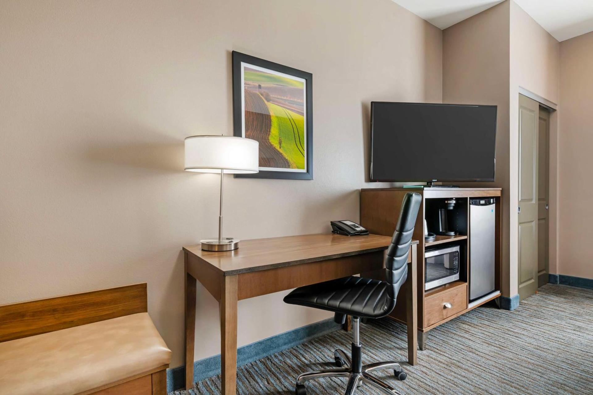 Best Western Plus Jefferson photo 27