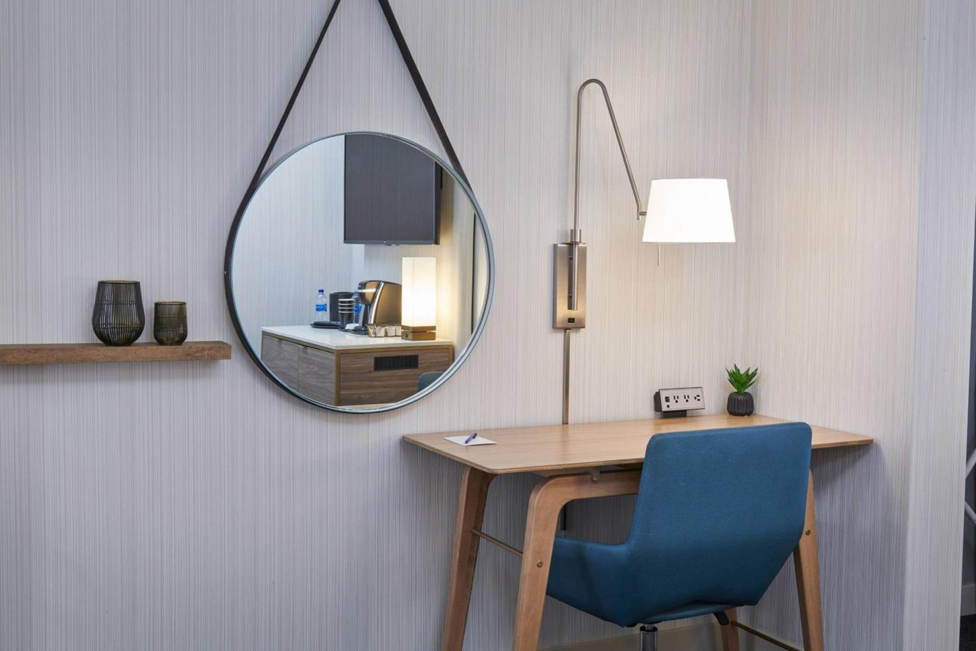Delta Hotels by Marriott Detroit Novi photo 11