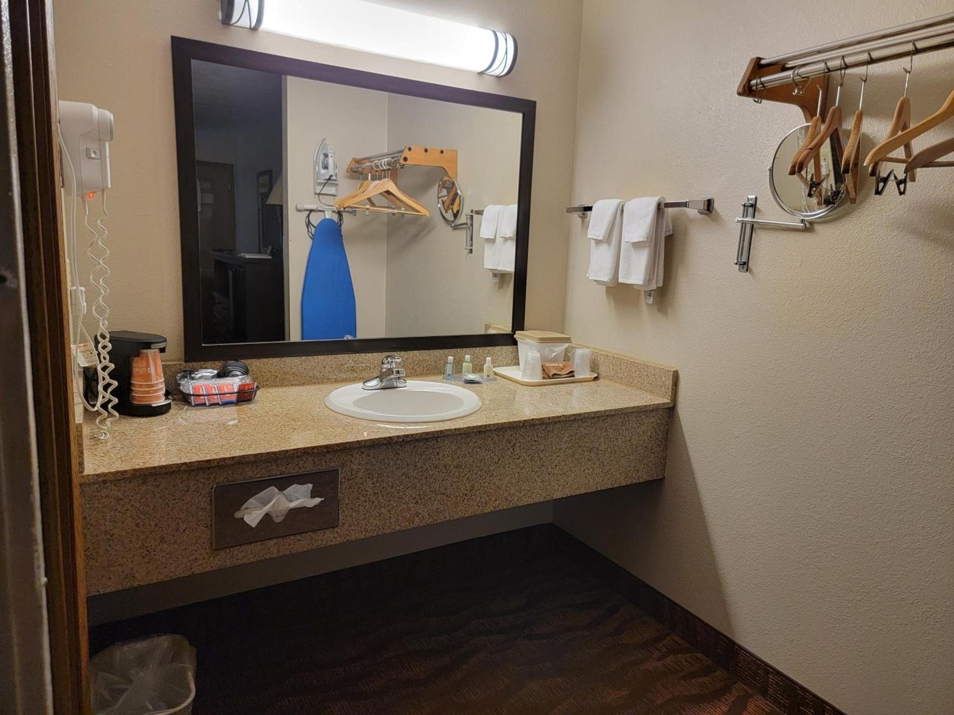 Quality Inn West-Branson Theatre District photo 21