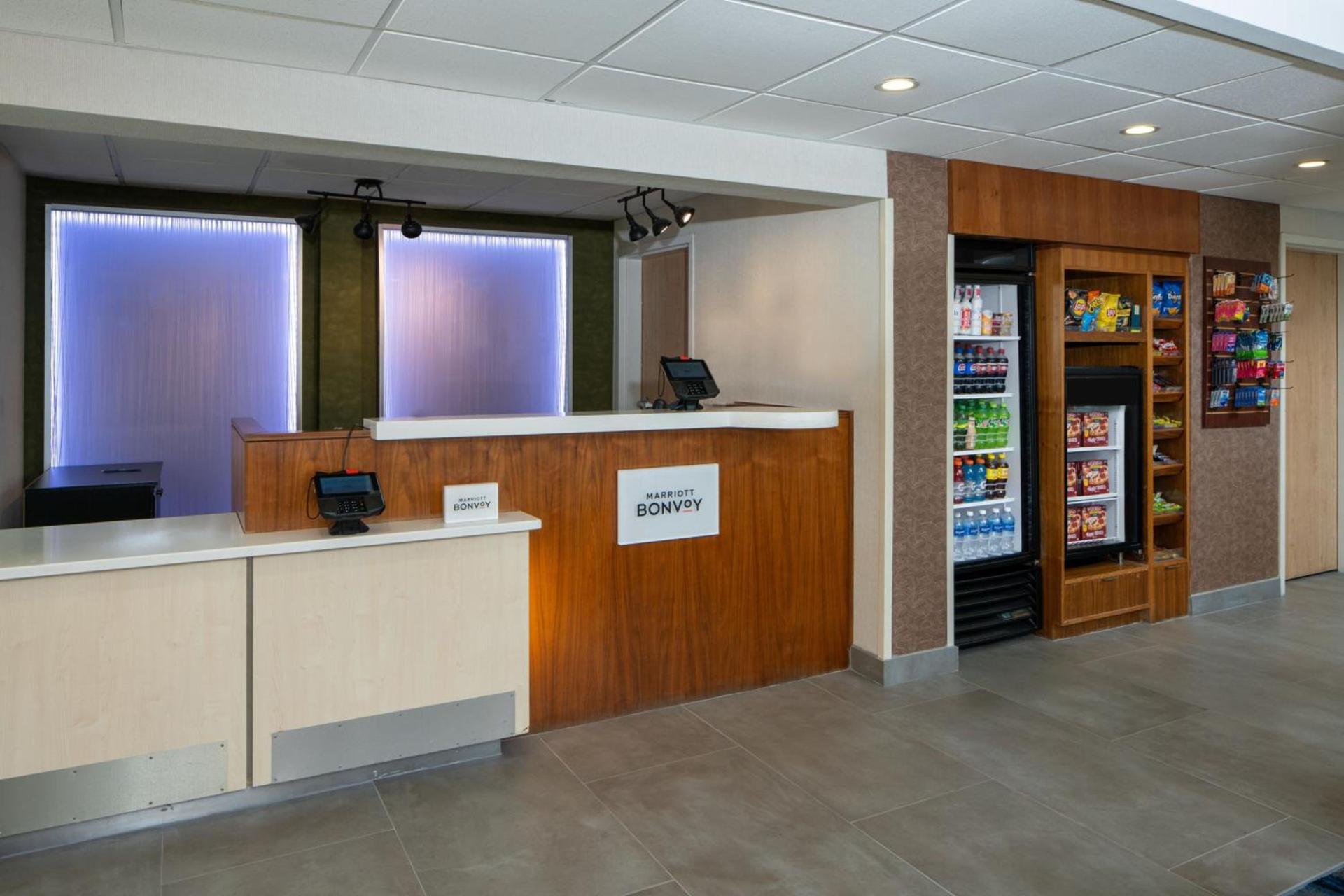 Fairfield Inn & Suites by Marriott Fort Myers Cape Coral photo 2