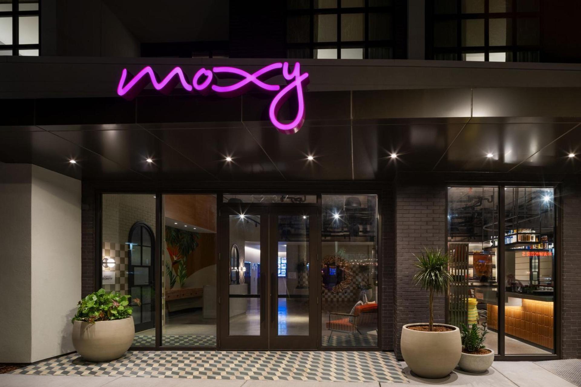 Moxy St. Petersburg Downtown photo 14