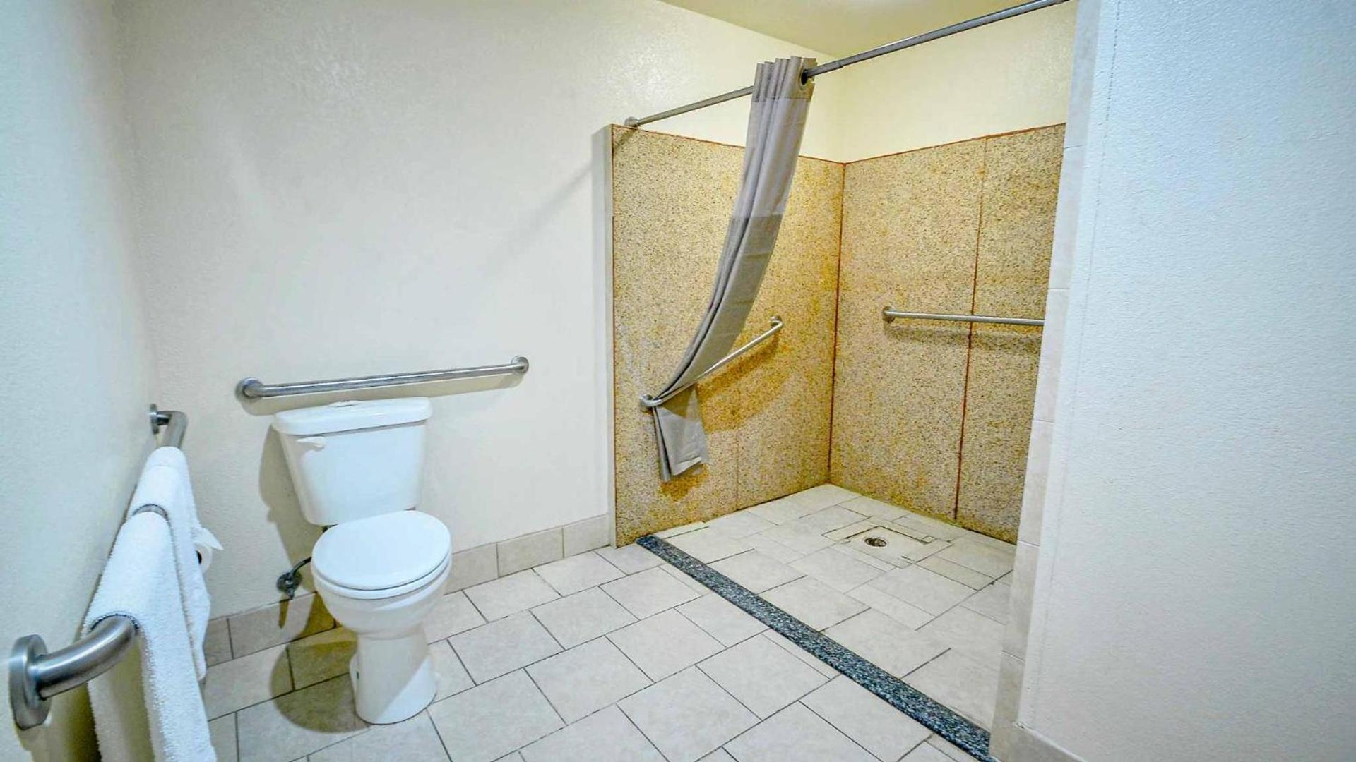 Motel 6-Atoka, OK photo 23