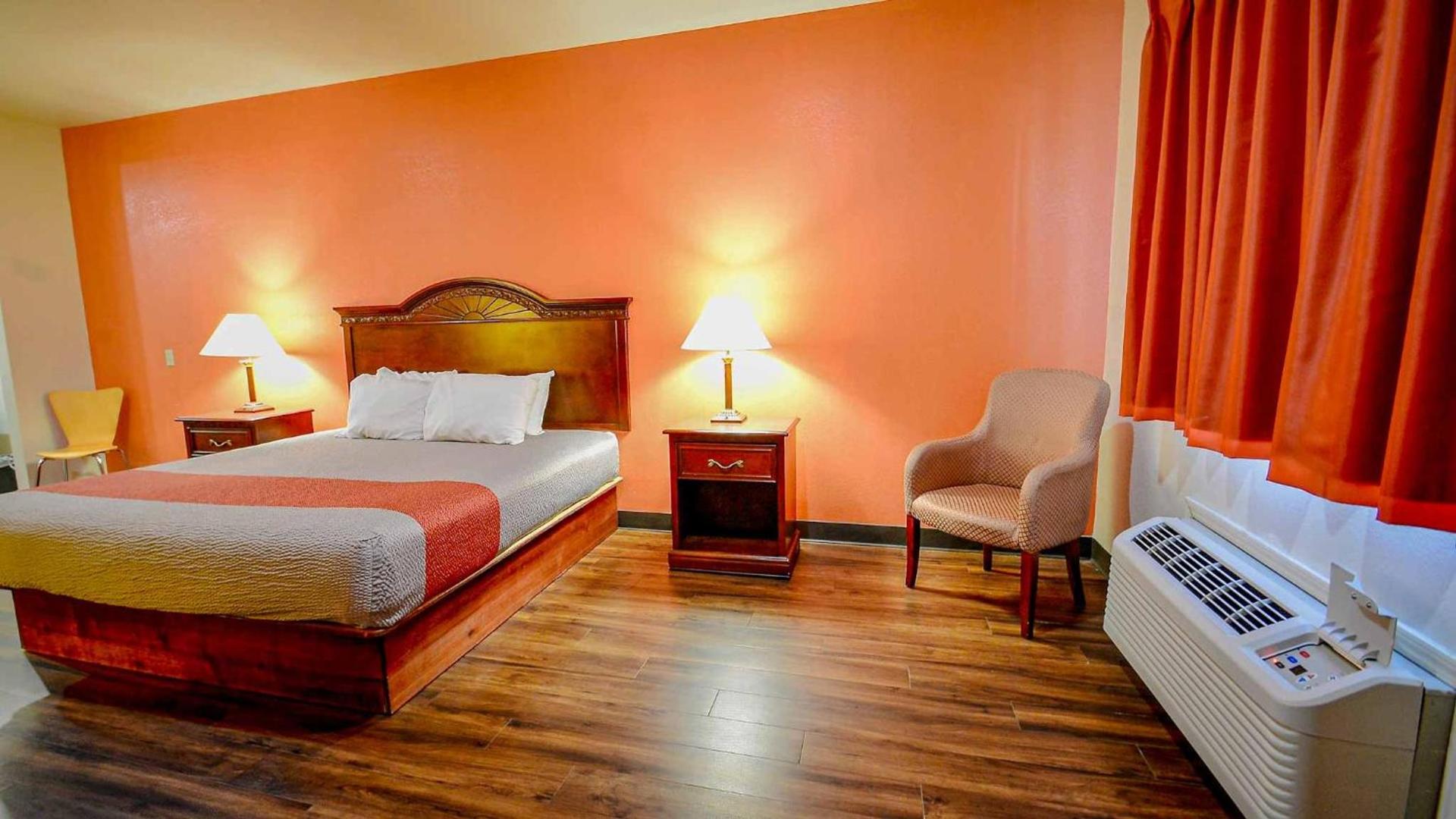Motel 6-Atoka, OK photo 25