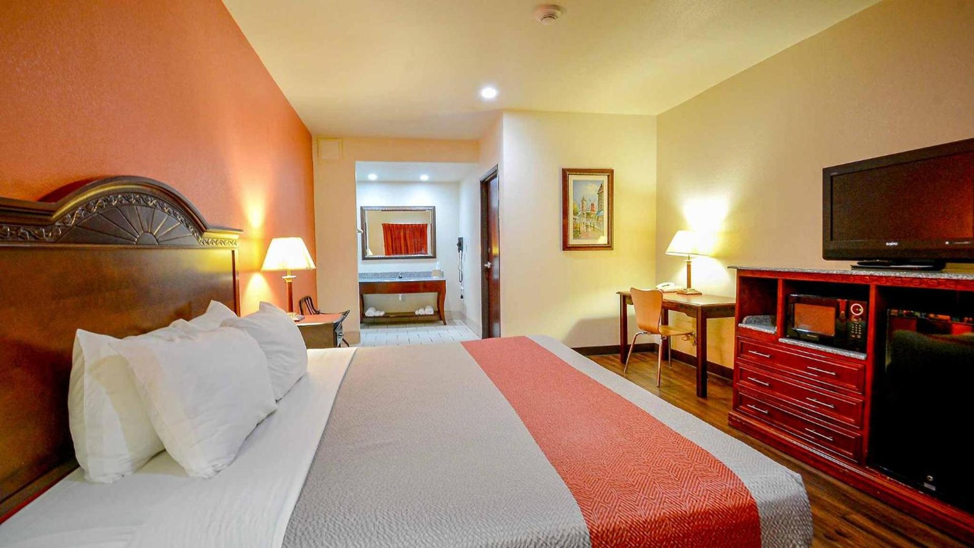 Motel 6-Atoka, OK photo 28