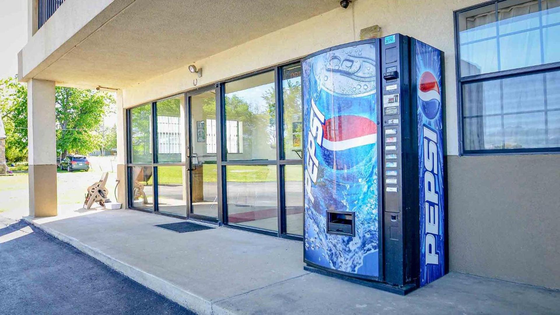 Motel 6-Atoka, OK photo 31