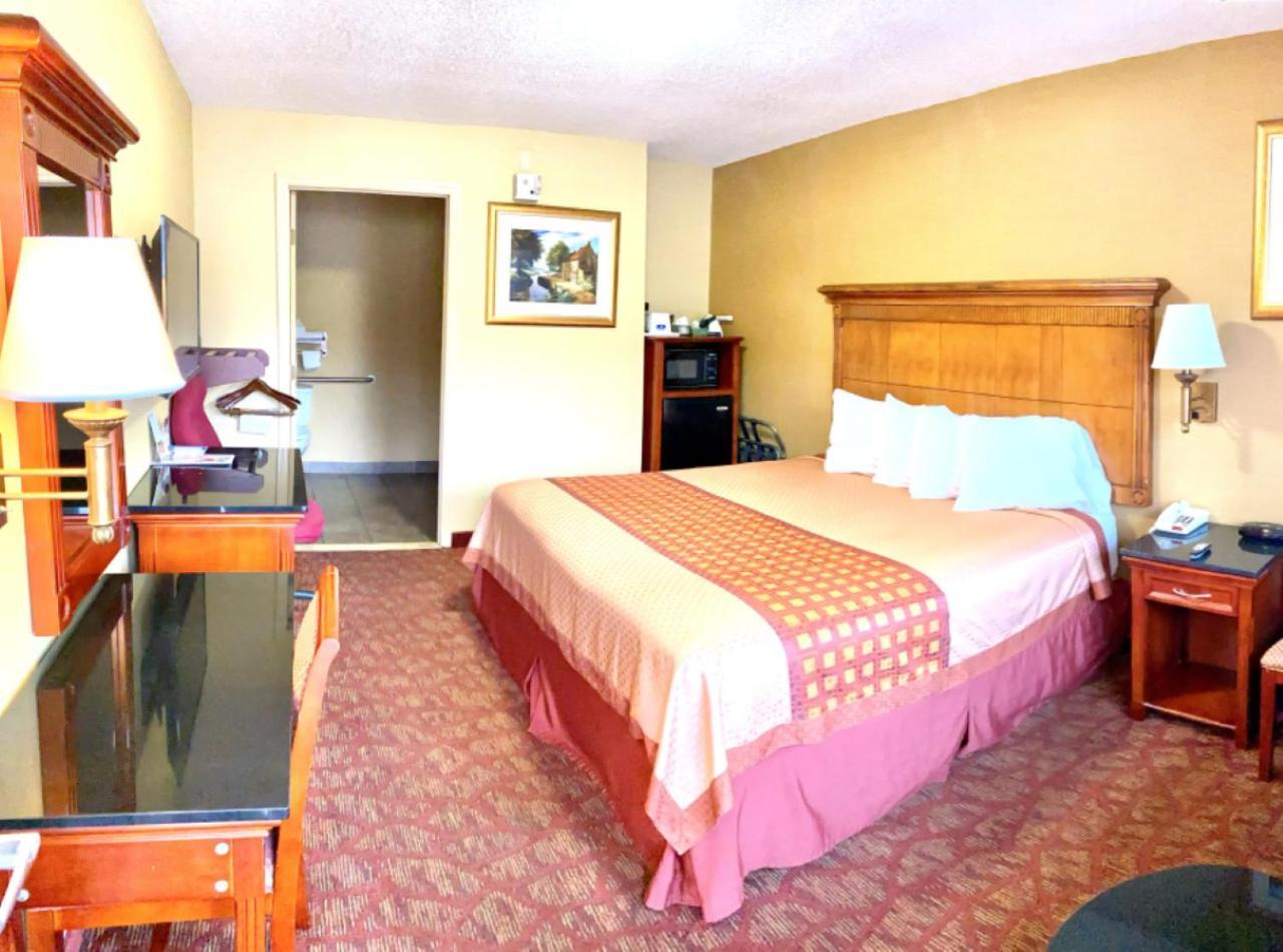 Rodeway Inn Goodlettsville South photo 7