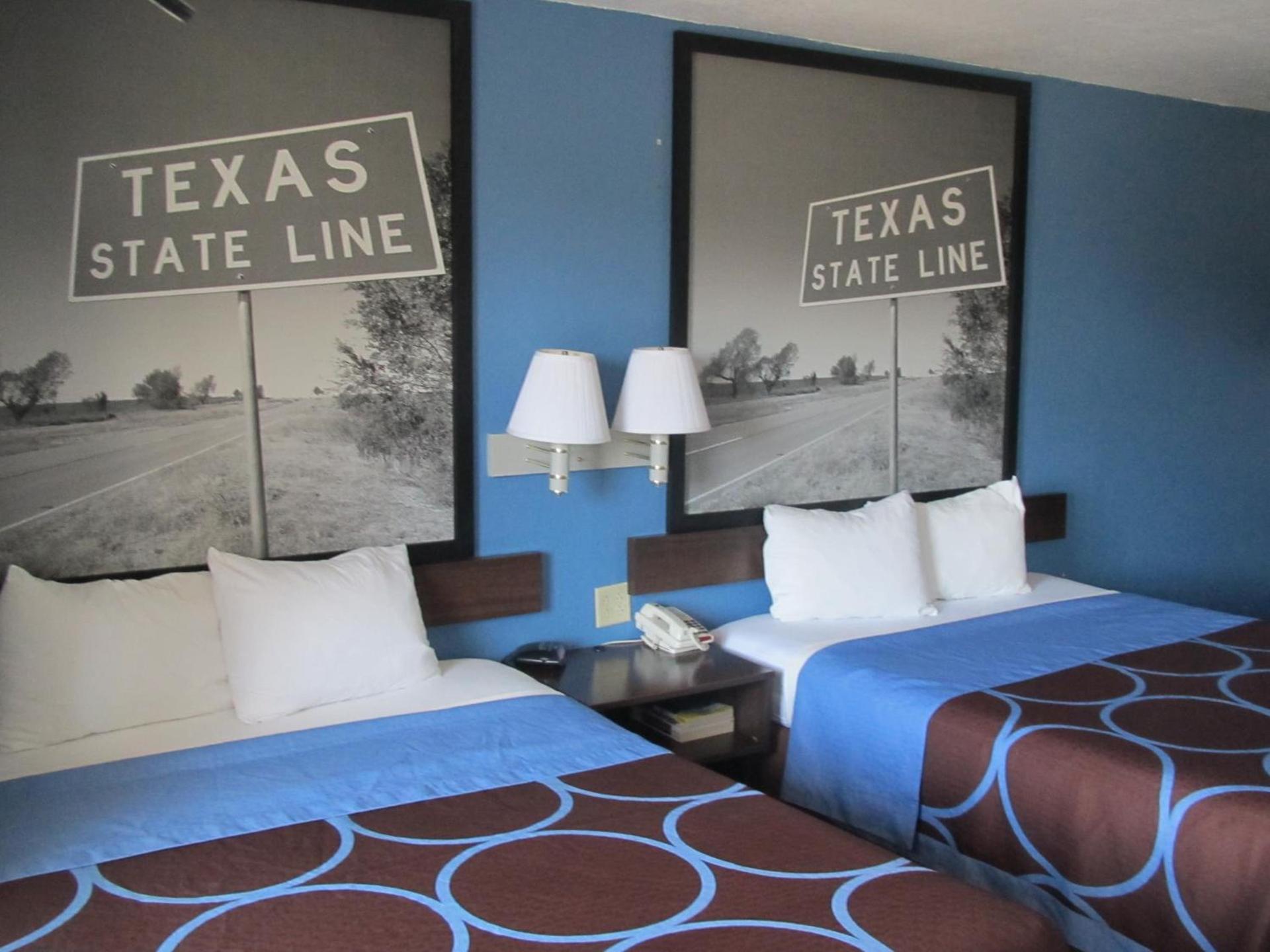 Super 8 by Wyndham Dumas TX photo 25
