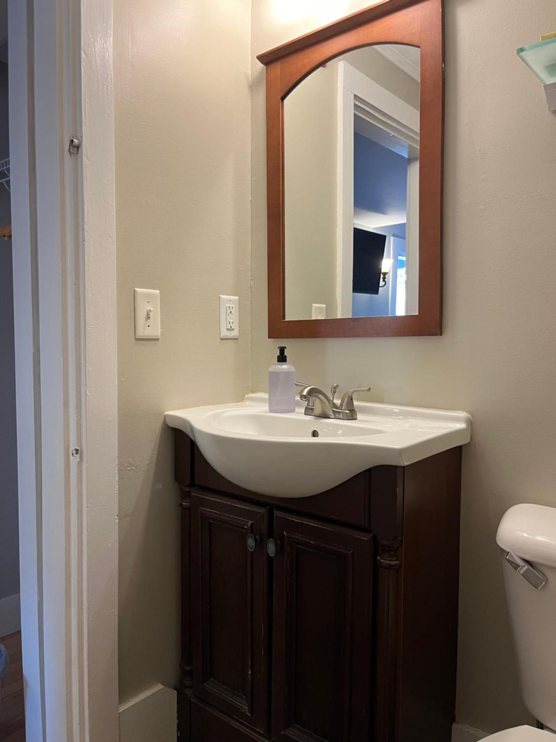 Abalonia Inn photo 73