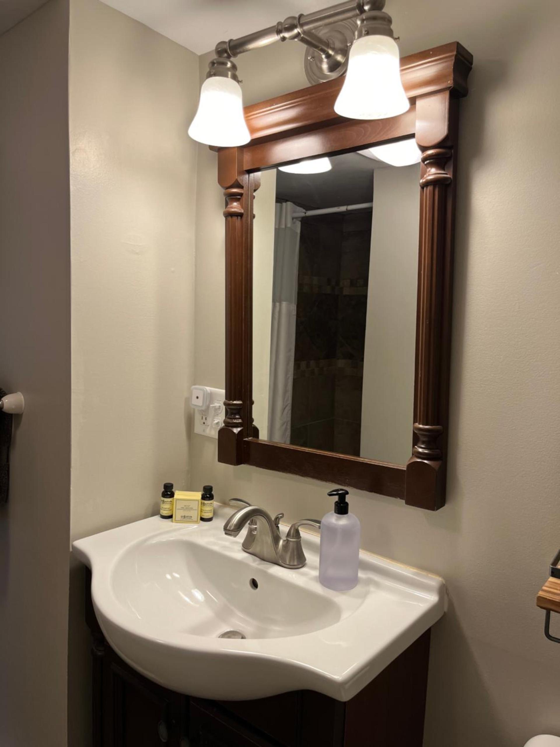 Abalonia Inn photo 76