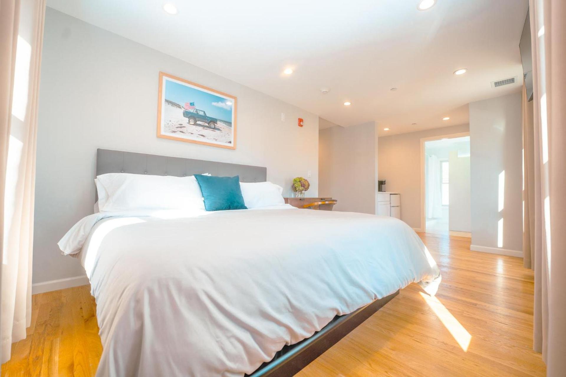 Hampton Bays Hotel On Main photo 18