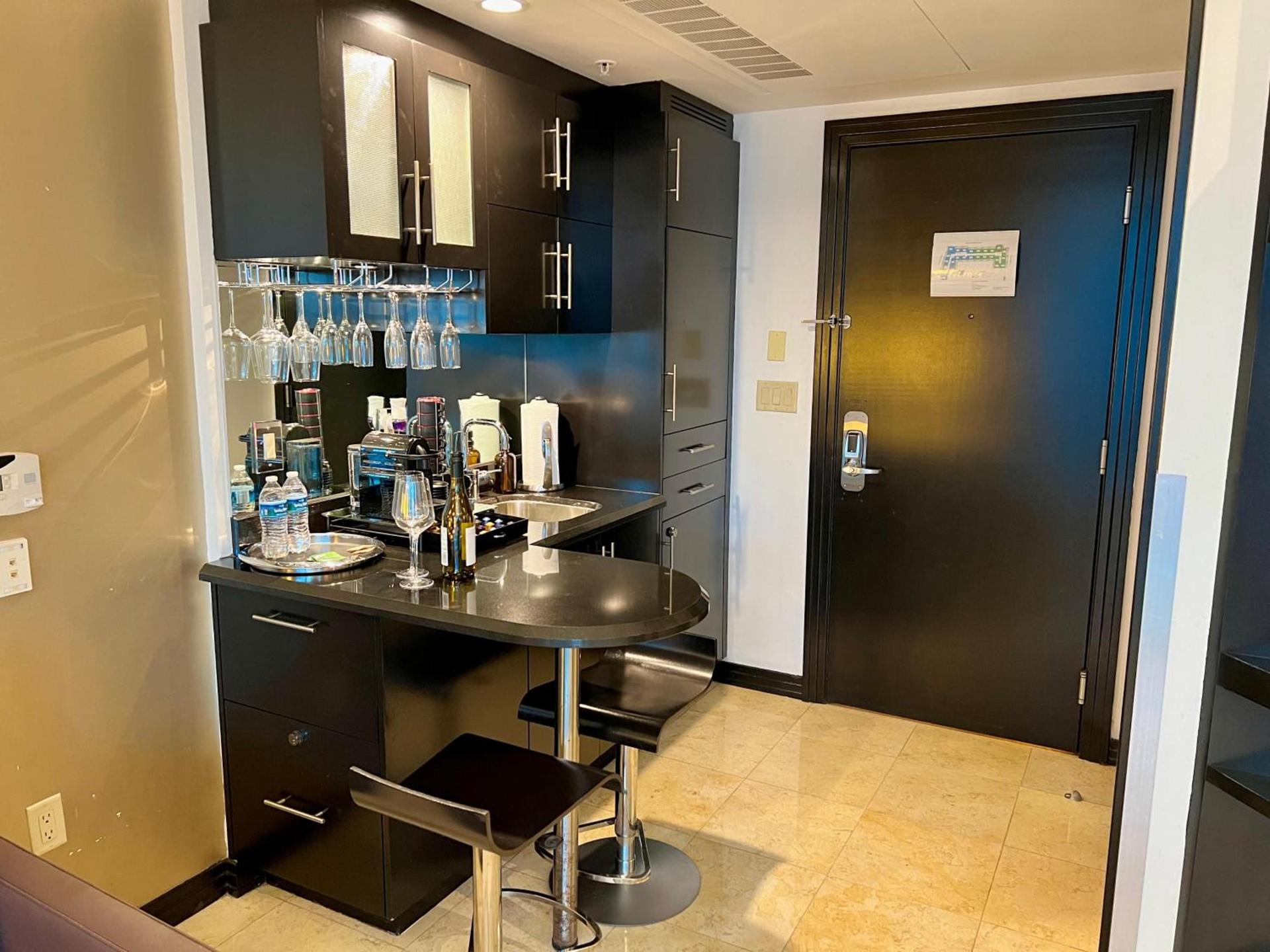 Boutique Suites 3 min walk to beach photo 96