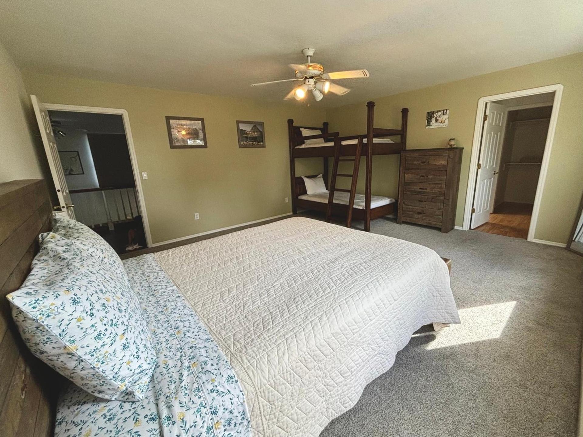 Fox Hollow Inn photo 43