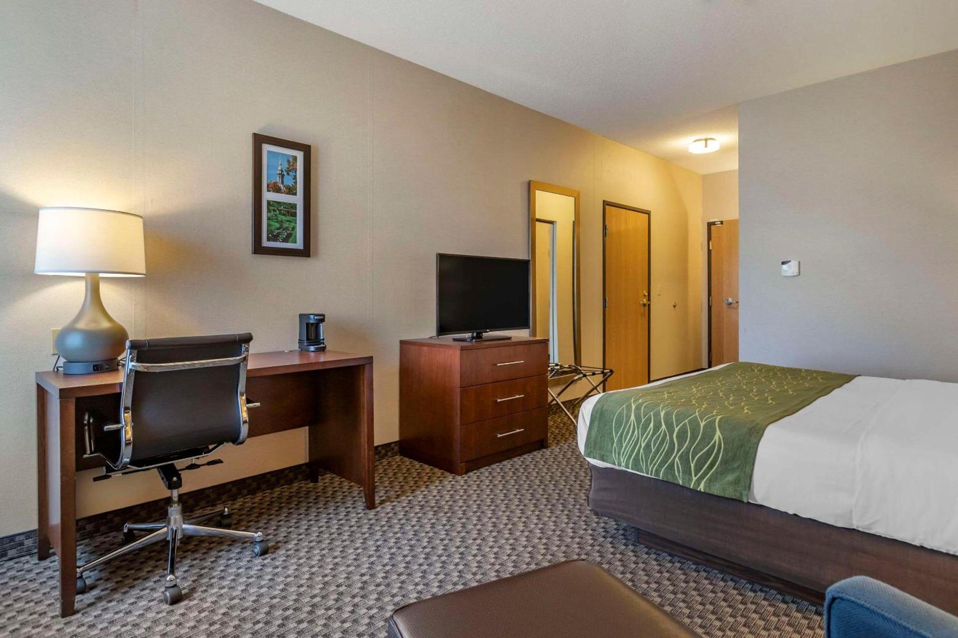 Comfort Inn Charlotte photo 10