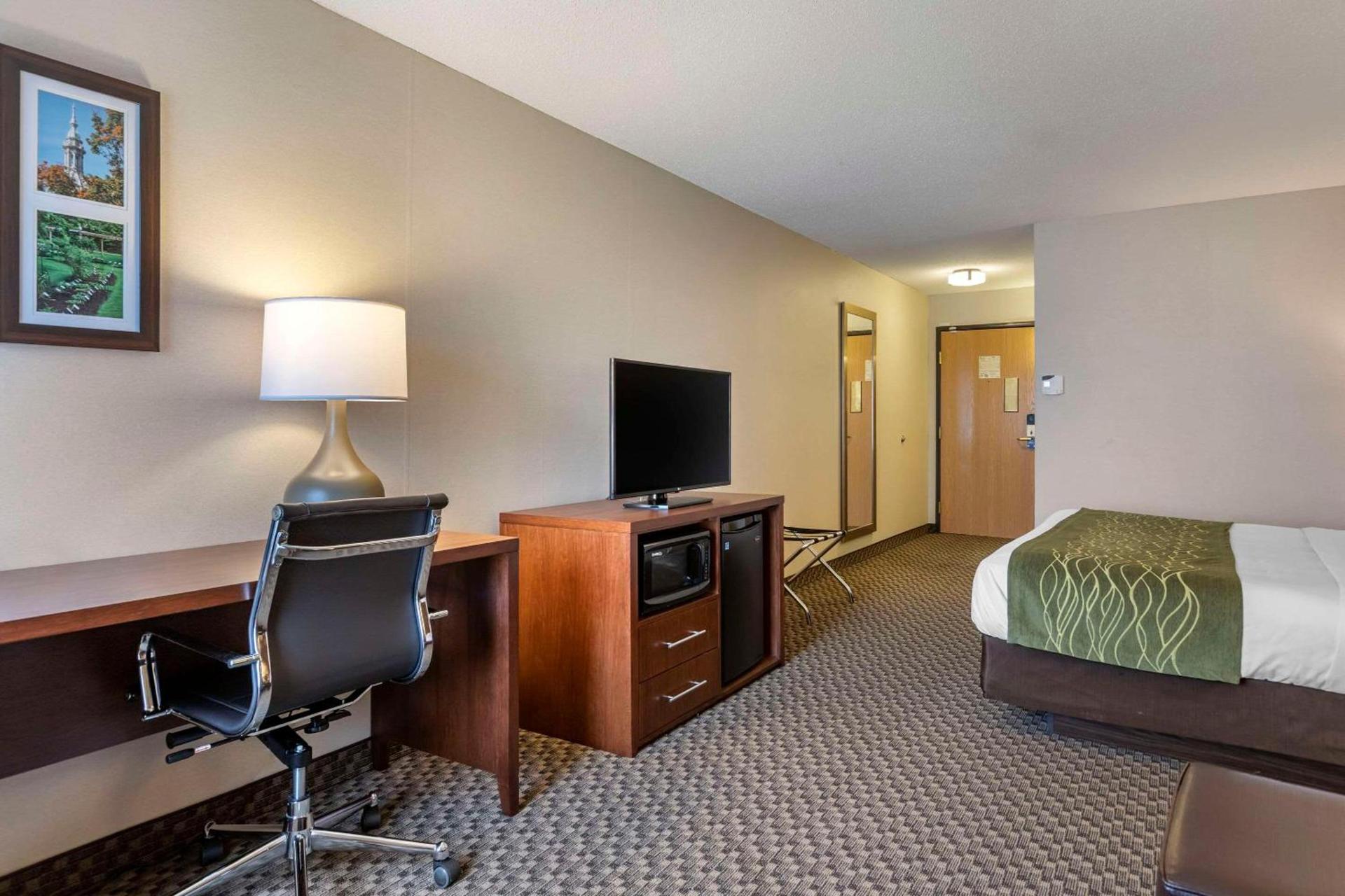 Comfort Inn Charlotte photo 16