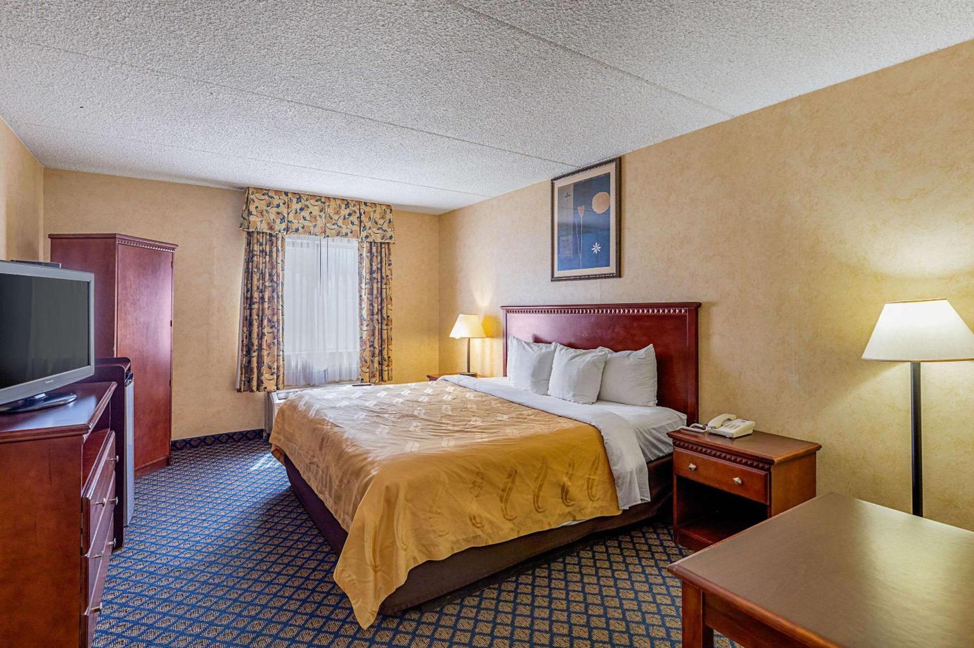 Quality Inn & Suites Coldwater near I-69 photo 4