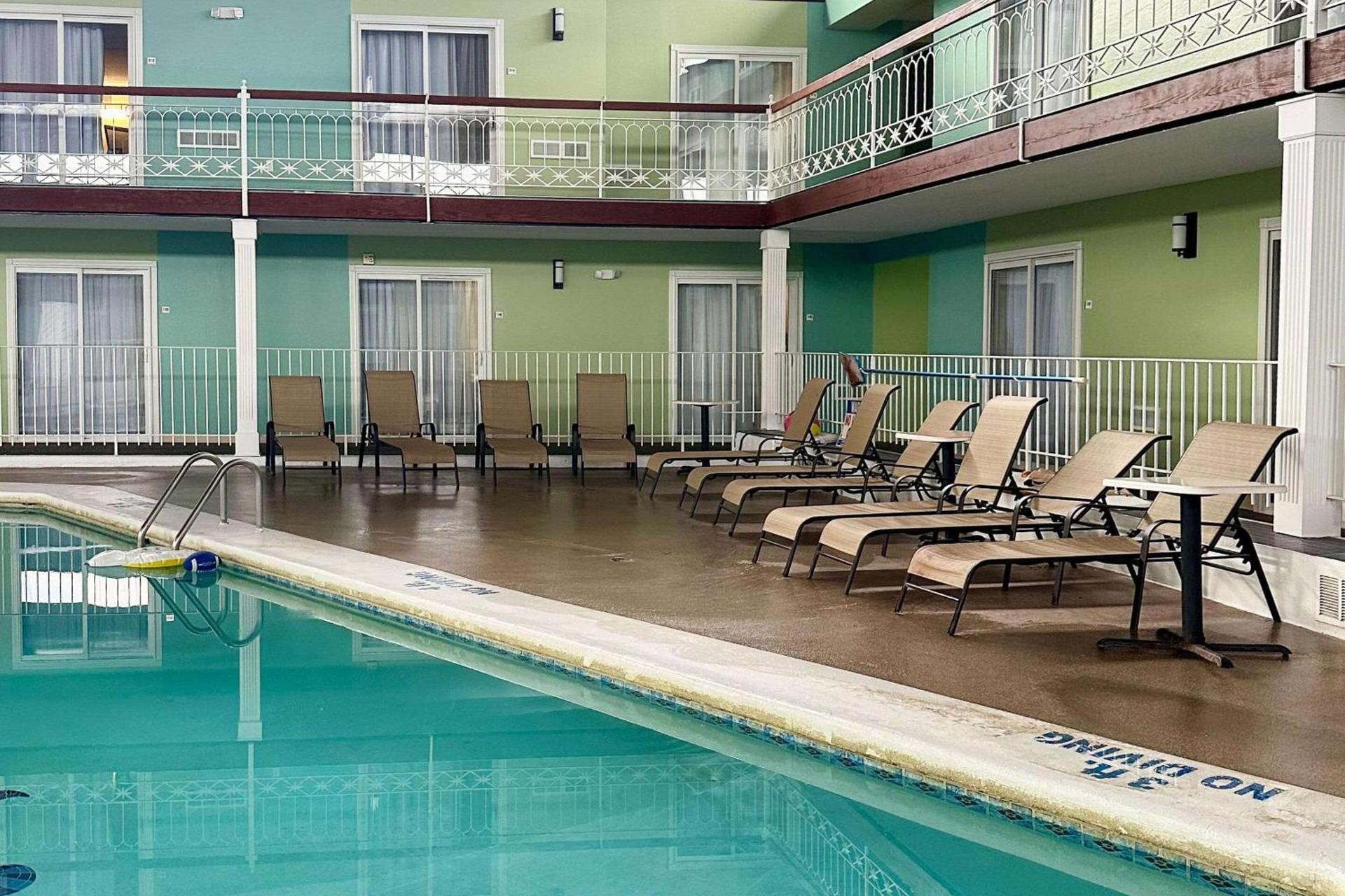 Quality Inn & Suites Coldwater near I-69 photo 5