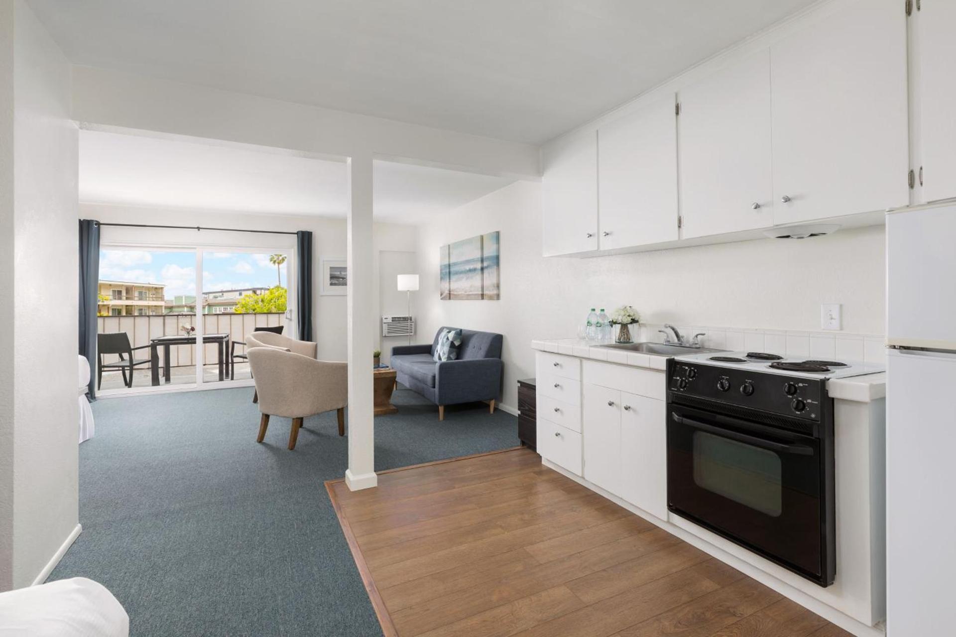 Pacific Edge Hotel photo 64