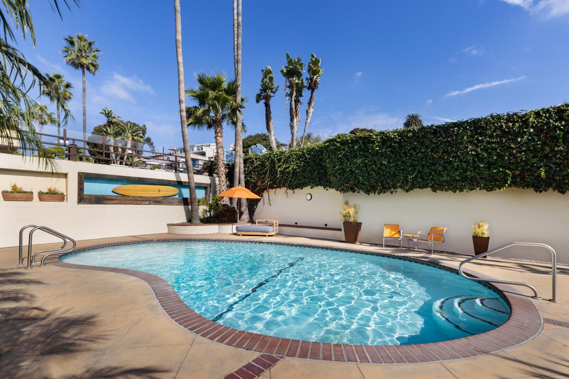 Pacific Edge Hotel photo 74