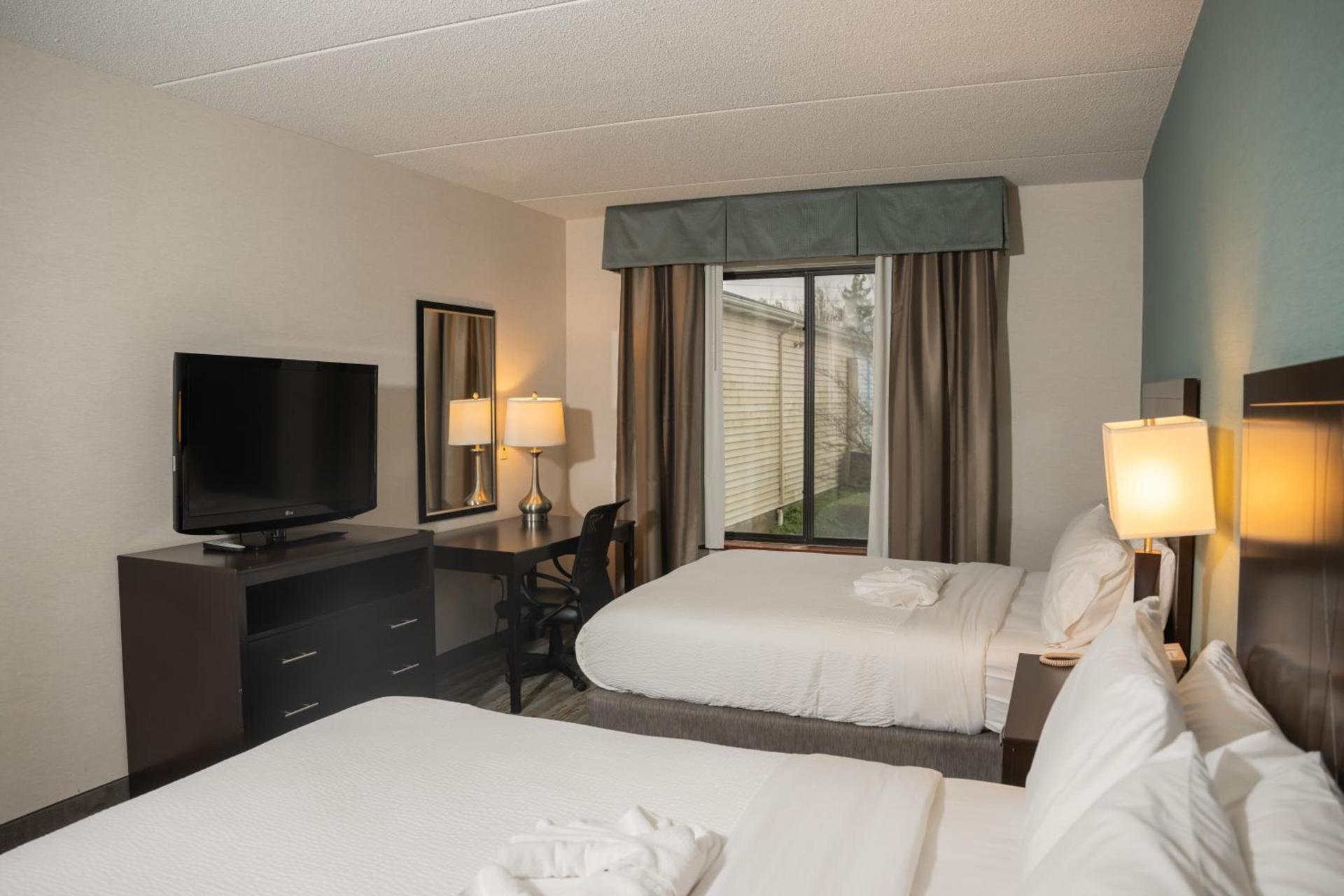 Wyndham Garden Erie photo 16