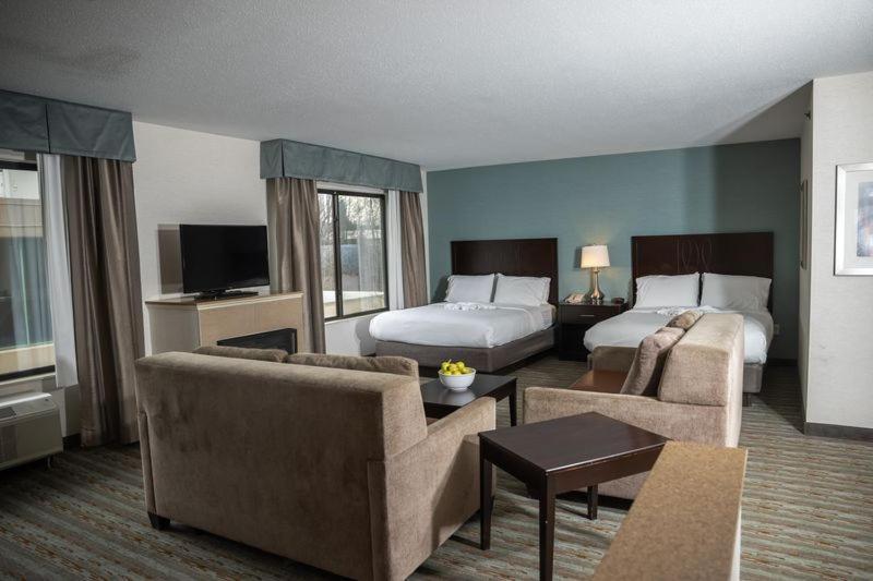 Wyndham Garden Erie photo 17