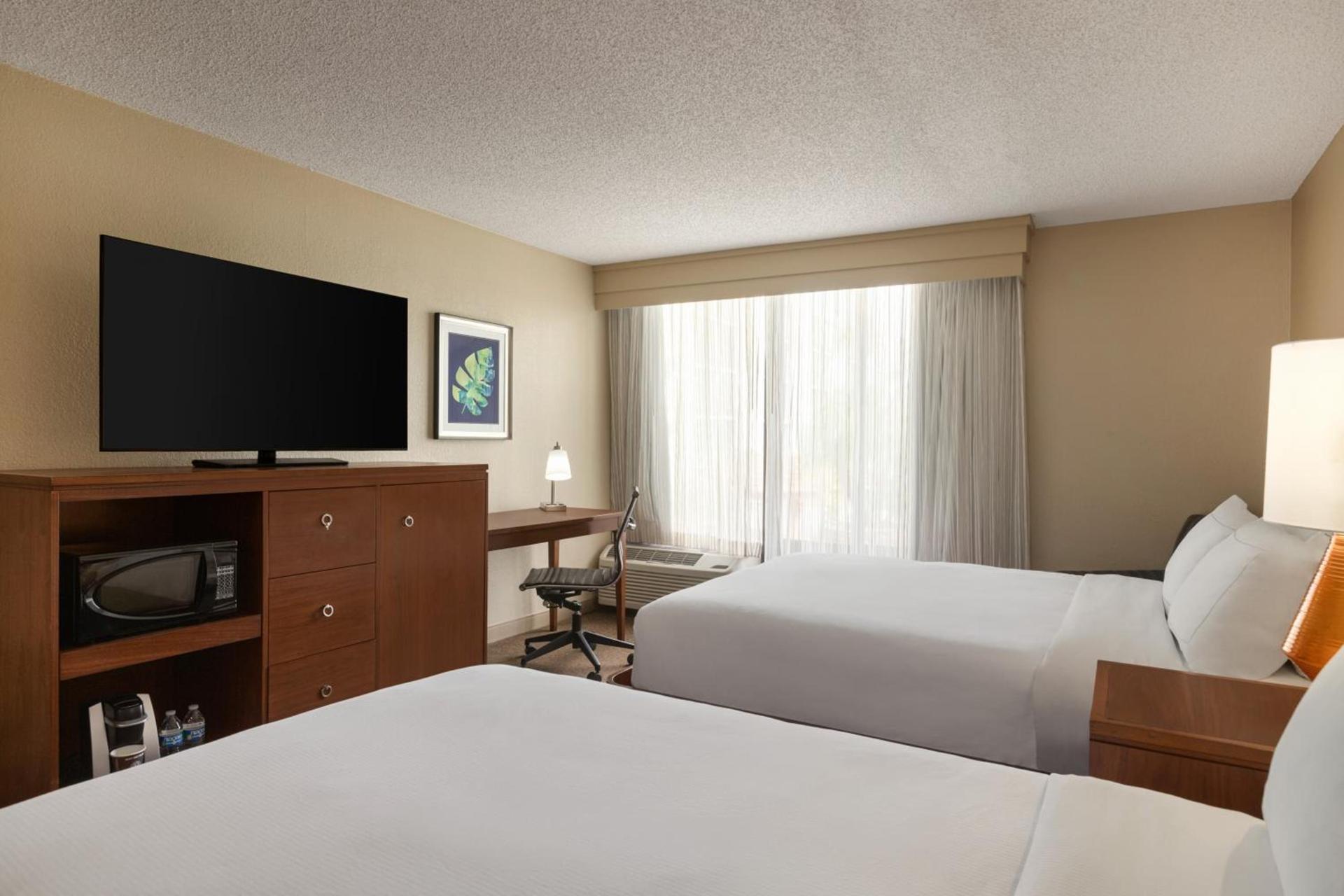 Doubletree by Hilton Fort Myers at Bell Tower Shops photo 42